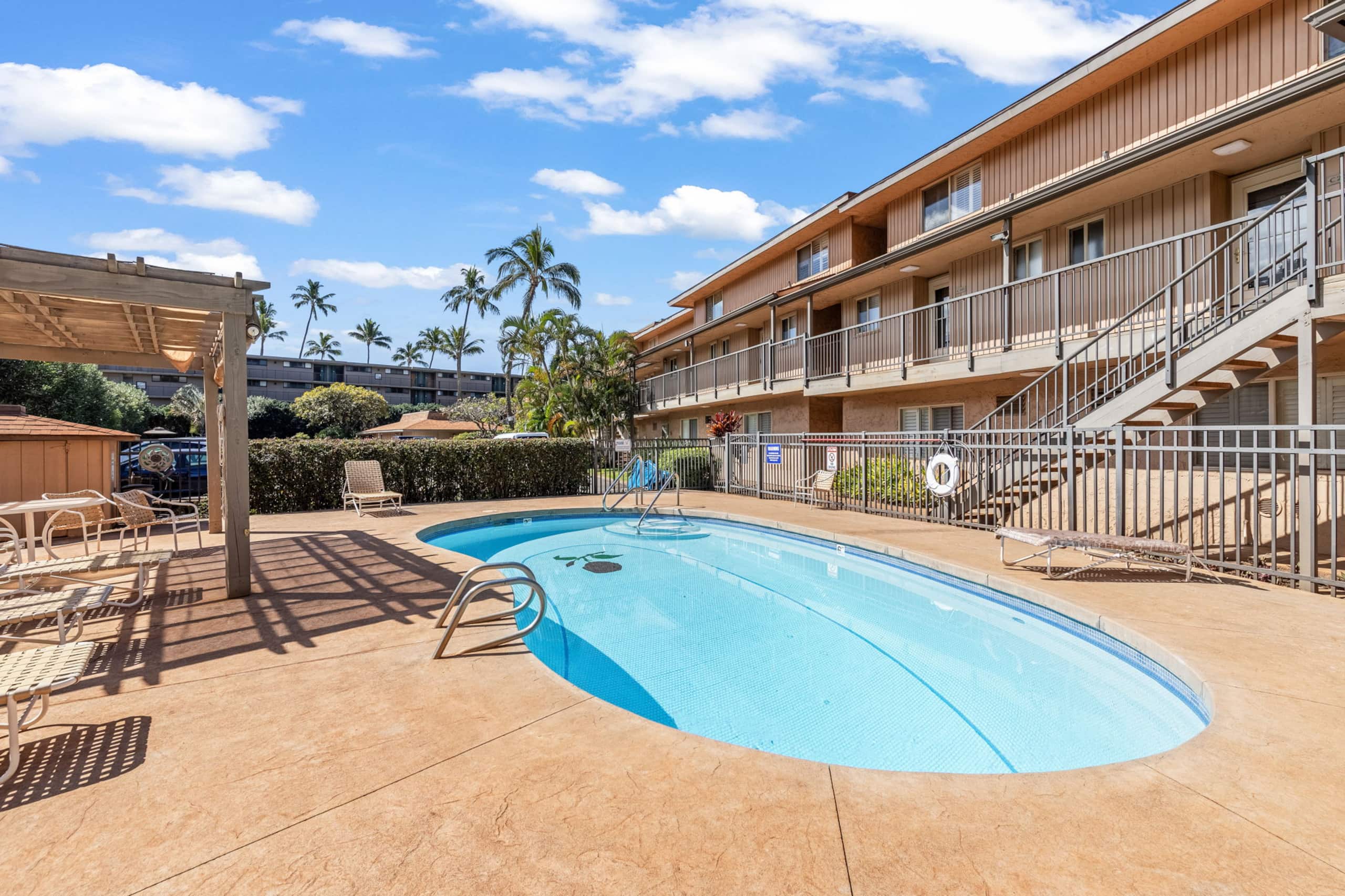 Condo in Lahaina · ★4.89 · 1 bedroom · 1 bed · 1 bath - Image 33