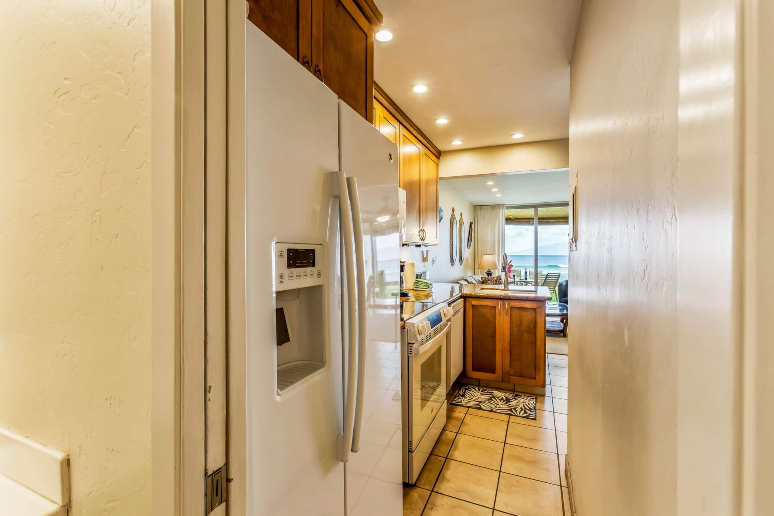 Condo in Lahaina · ★4.89 · 1 bedroom · 1 bed · 1 bath - Image 18