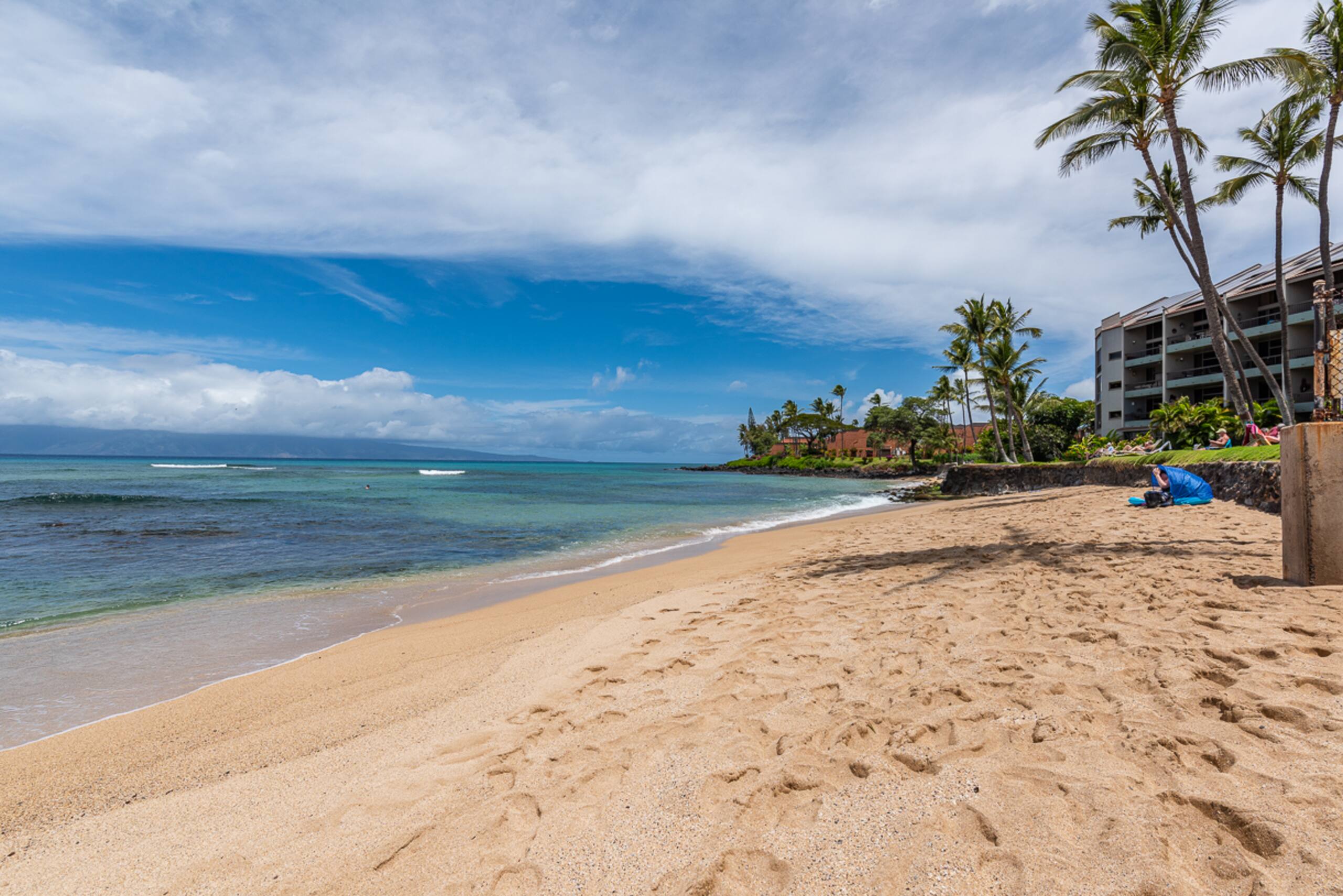 Condo in Lahaina · ★4.89 · 1 bedroom · 1 bed · 1 bath - Image 43