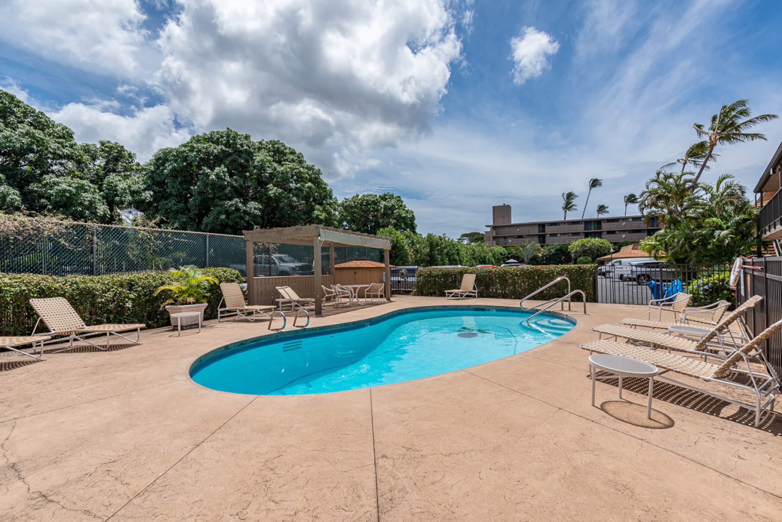 Condo in Lahaina · ★4.89 · 1 bedroom · 1 bed · 1 bath - Image 31