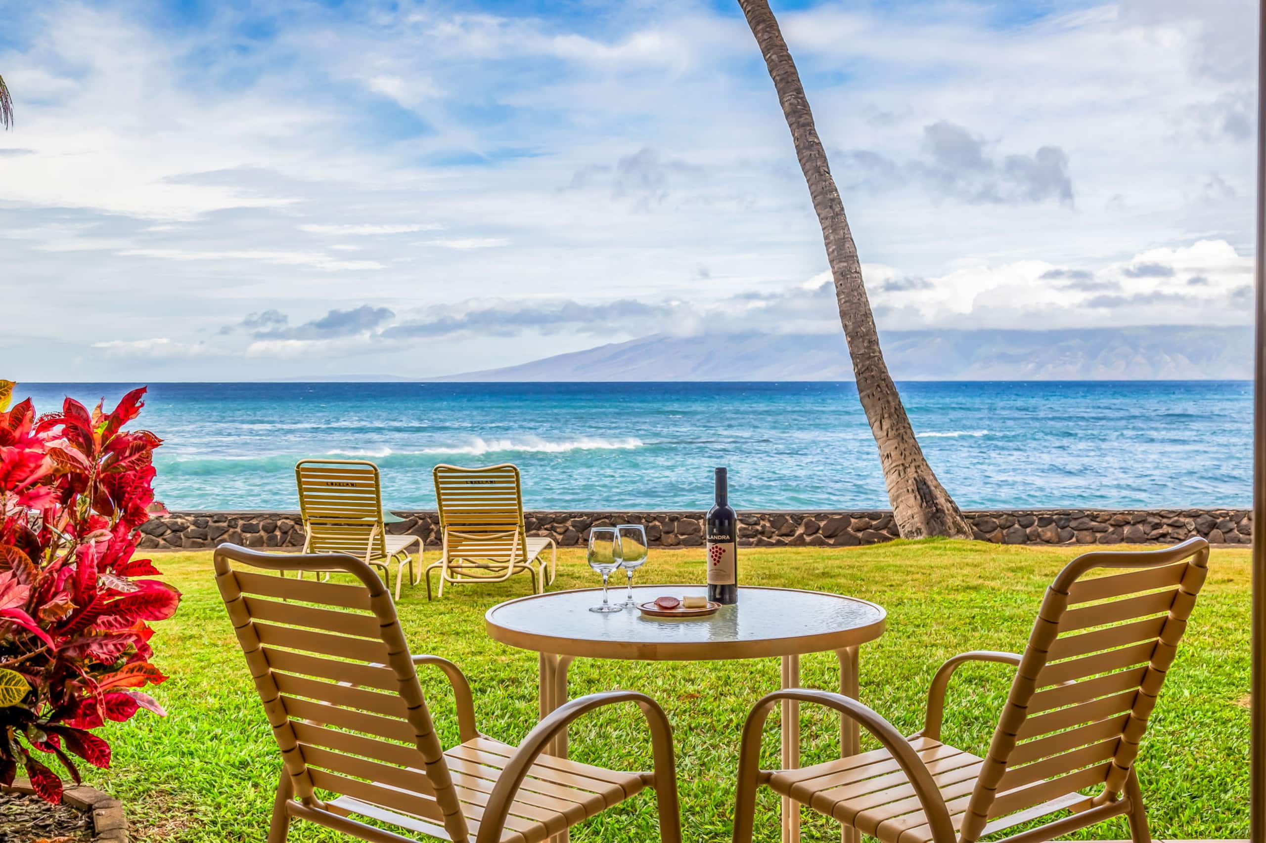 Condo in Lahaina · ★4.89 · 1 bedroom · 1 bed · 1 bath - Image 1