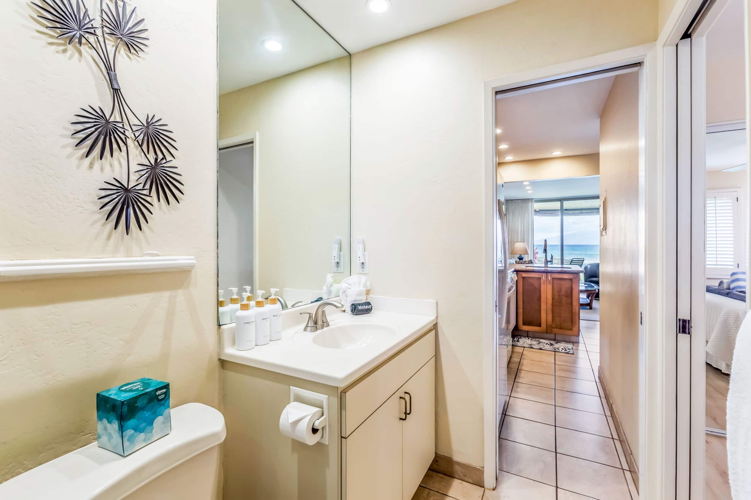 Condo in Lahaina · ★4.89 · 1 bedroom · 1 bed · 1 bath - Image 27