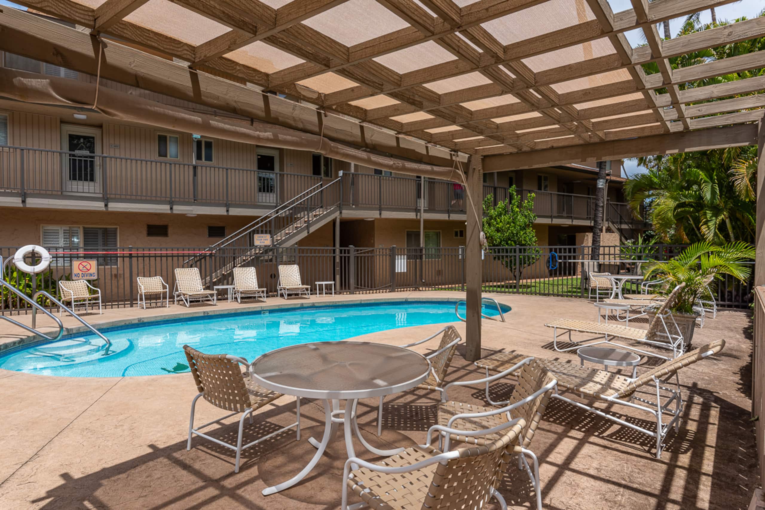 Condo in Lahaina · ★4.89 · 1 bedroom · 1 bed · 1 bath - Image 32