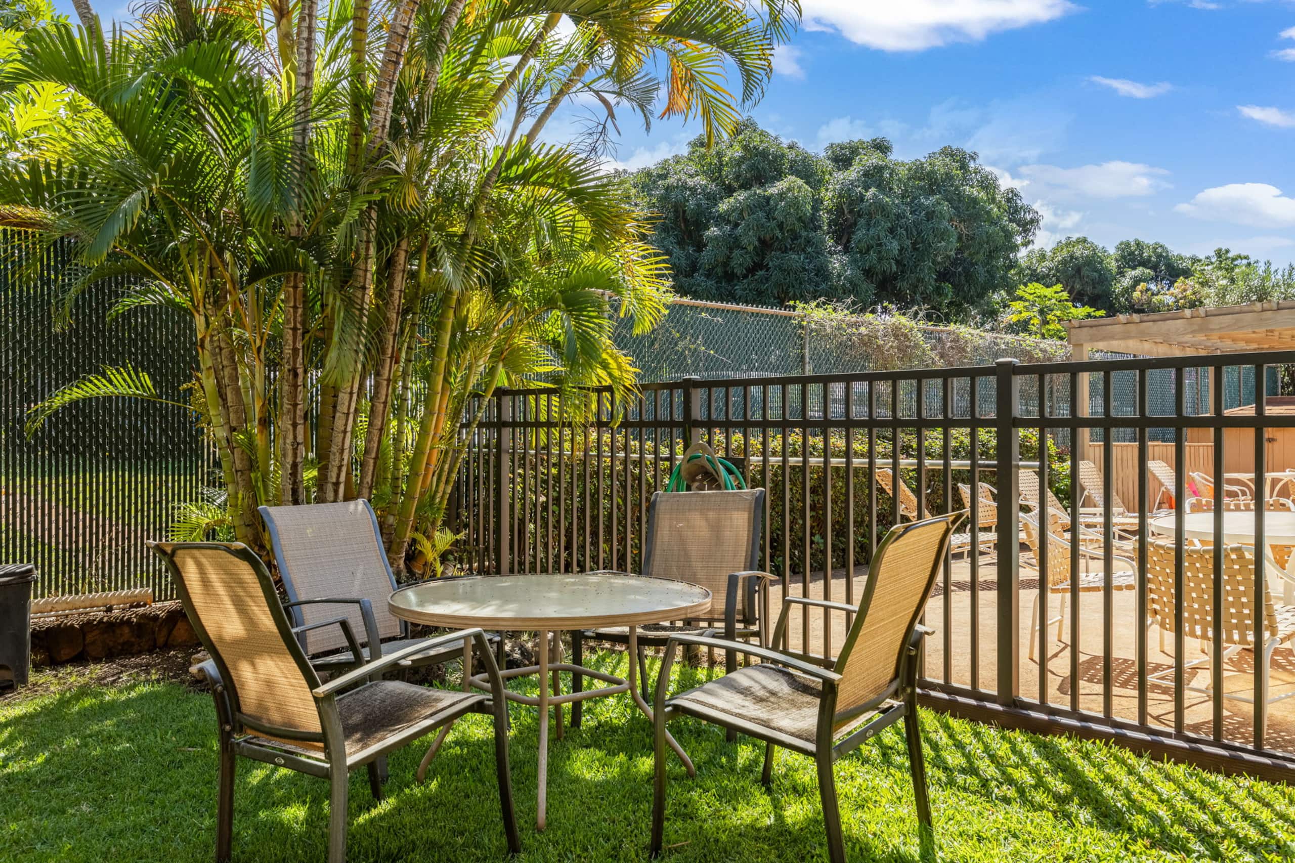 Condo in Lahaina · ★4.89 · 1 bedroom · 1 bed · 1 bath - Image 36