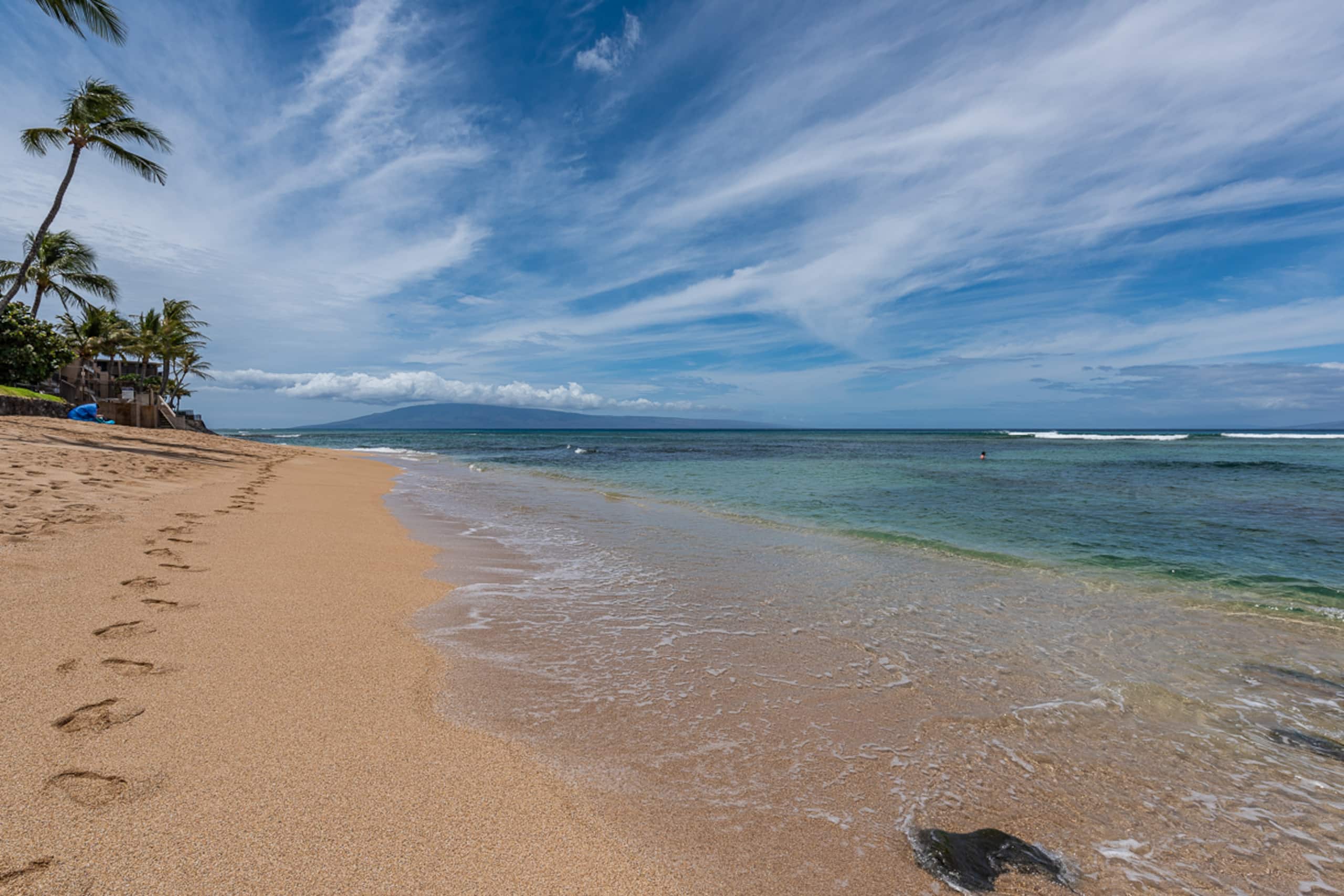 Condo in Lahaina · ★4.89 · 1 bedroom · 1 bed · 1 bath - Image 47