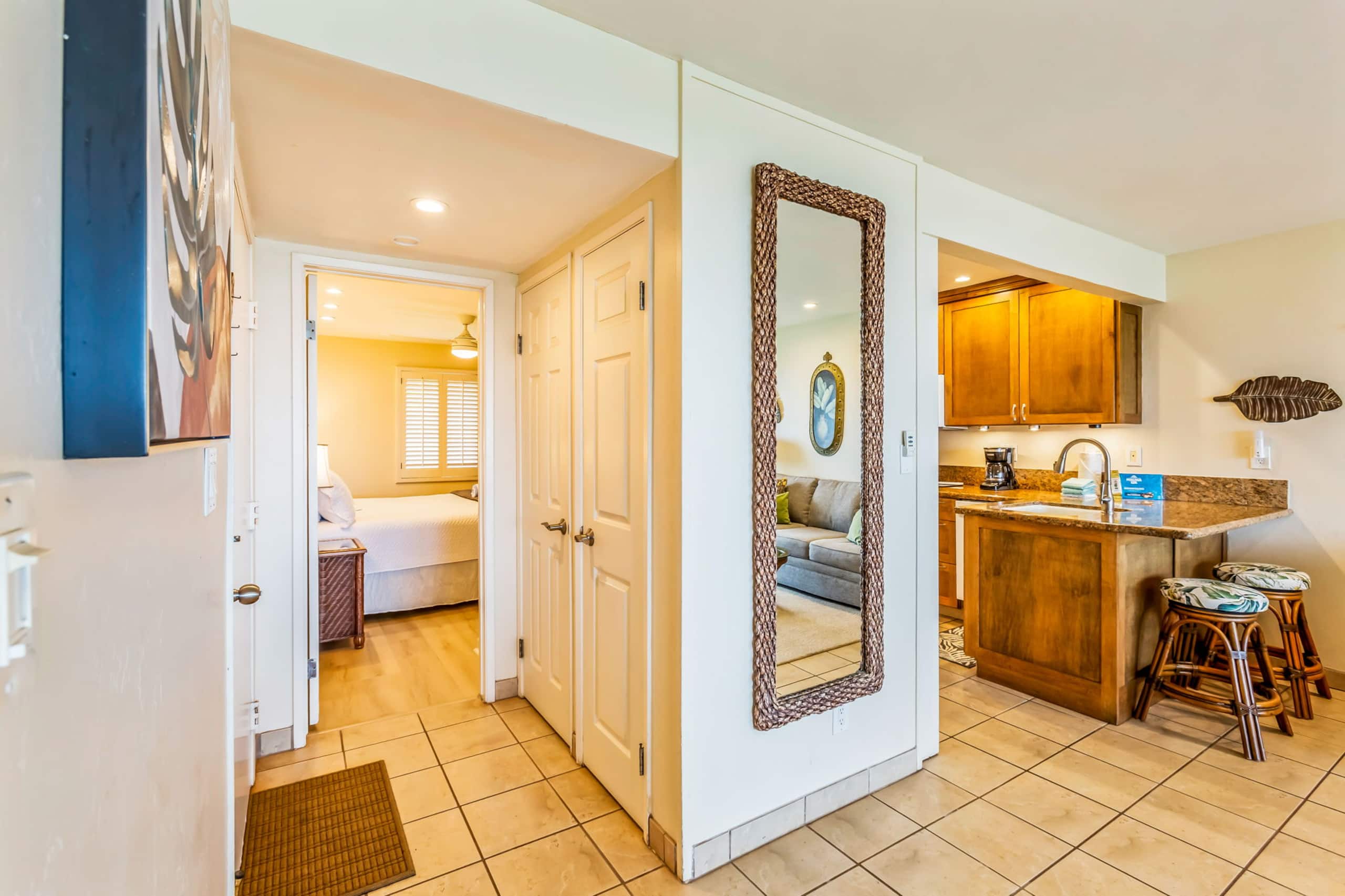 Condo in Lahaina · ★4.89 · 1 bedroom · 1 bed · 1 bath - Image 19