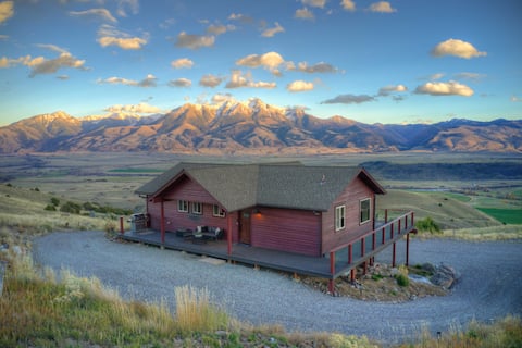 Yellowstone Hot Tub Stunning 360 Views 20 Acres