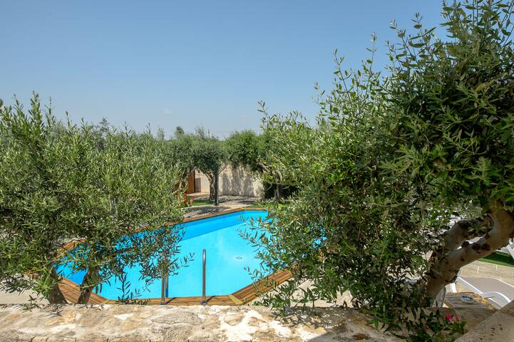 Estate with two houses by pugliadamare