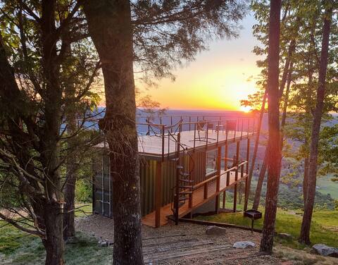 The Cloud 9 Rooftop Deck at On The Rocks Tiny Home