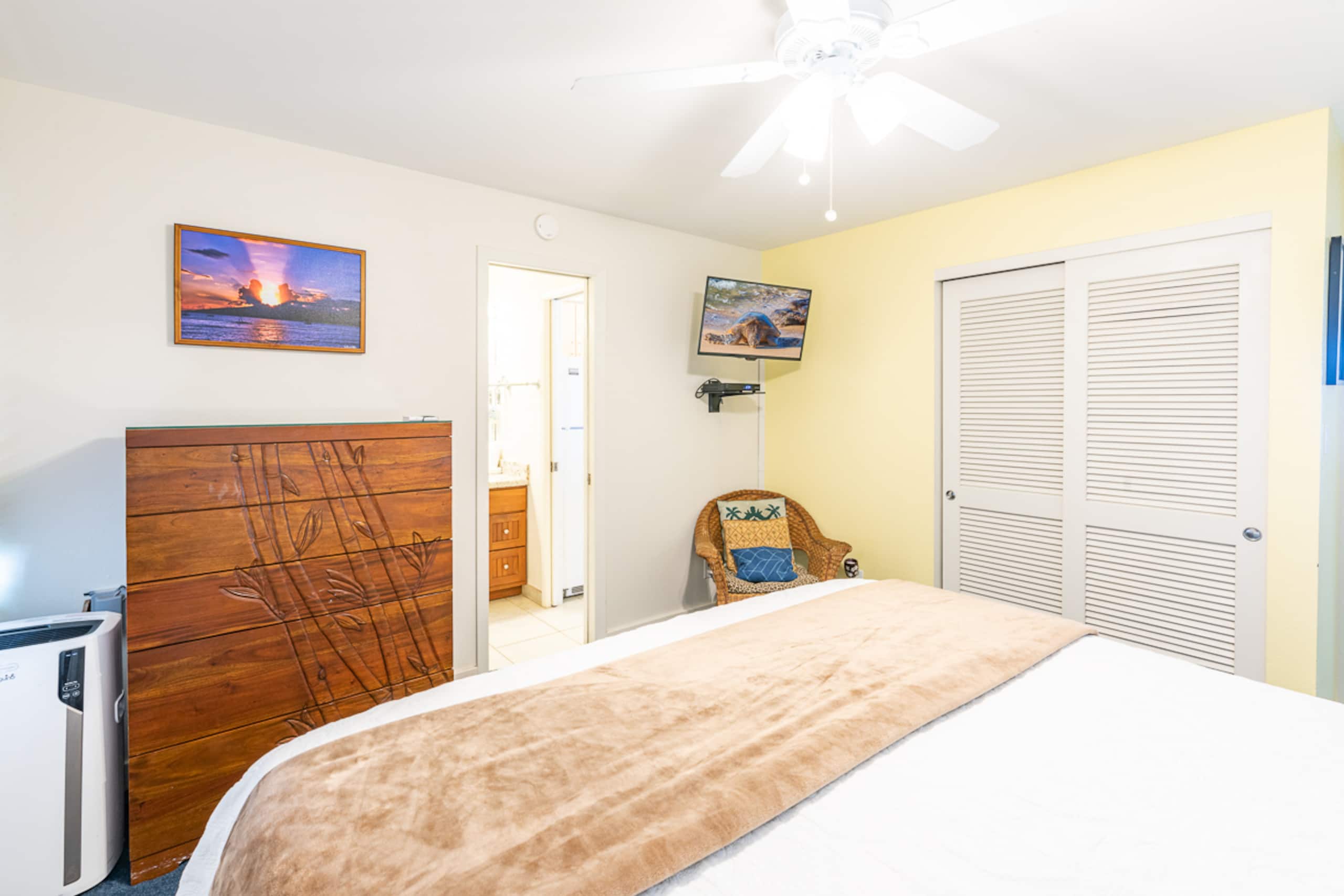 Condo in Lahaina · ★4.91 · 1 bedroom · 1 bed · 1 private bath - Image 15