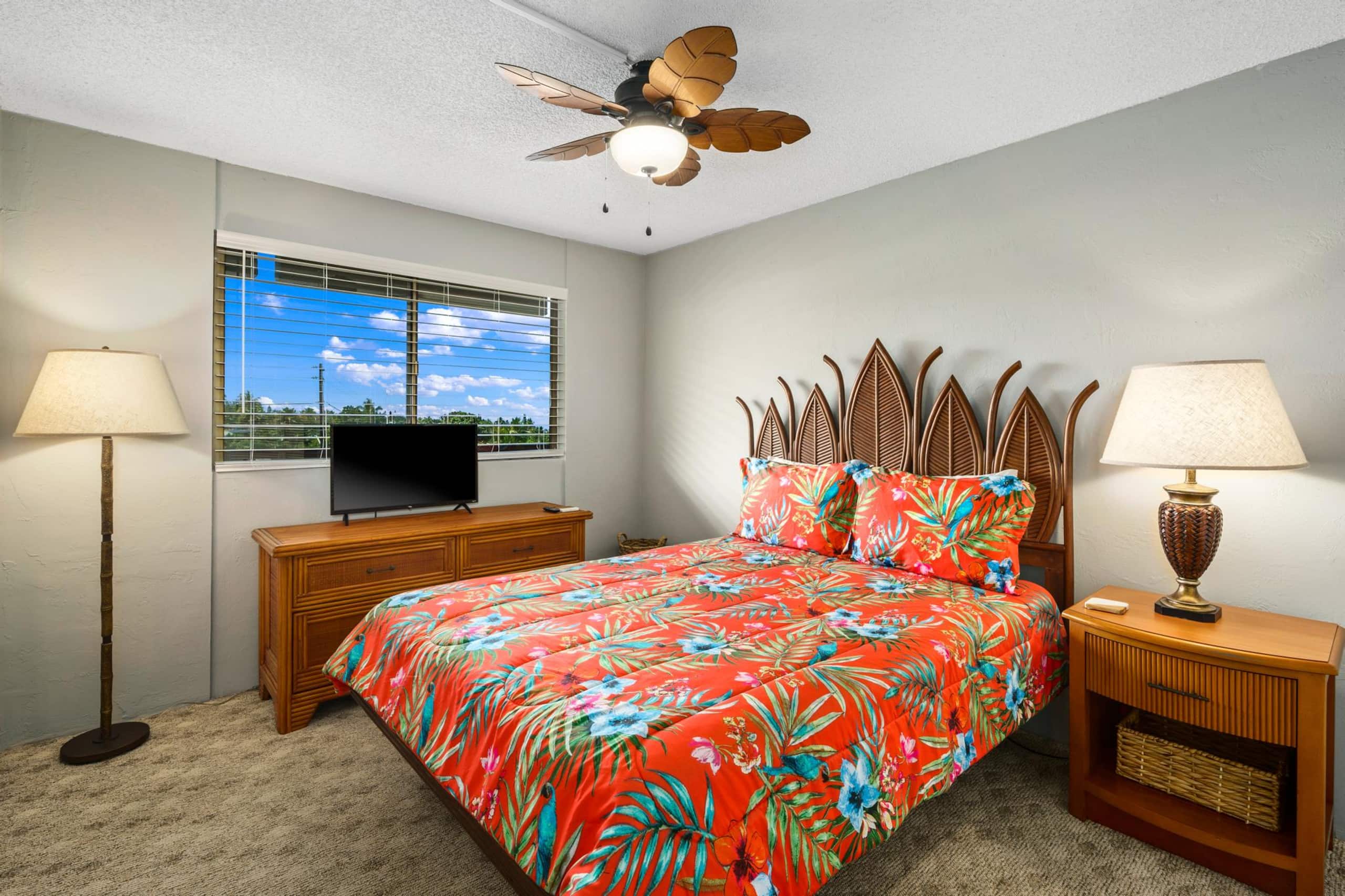 Condo in Kailua-Kona · ★4.67 · 2 bedrooms · 3 beds · 2 shared baths - Image 40