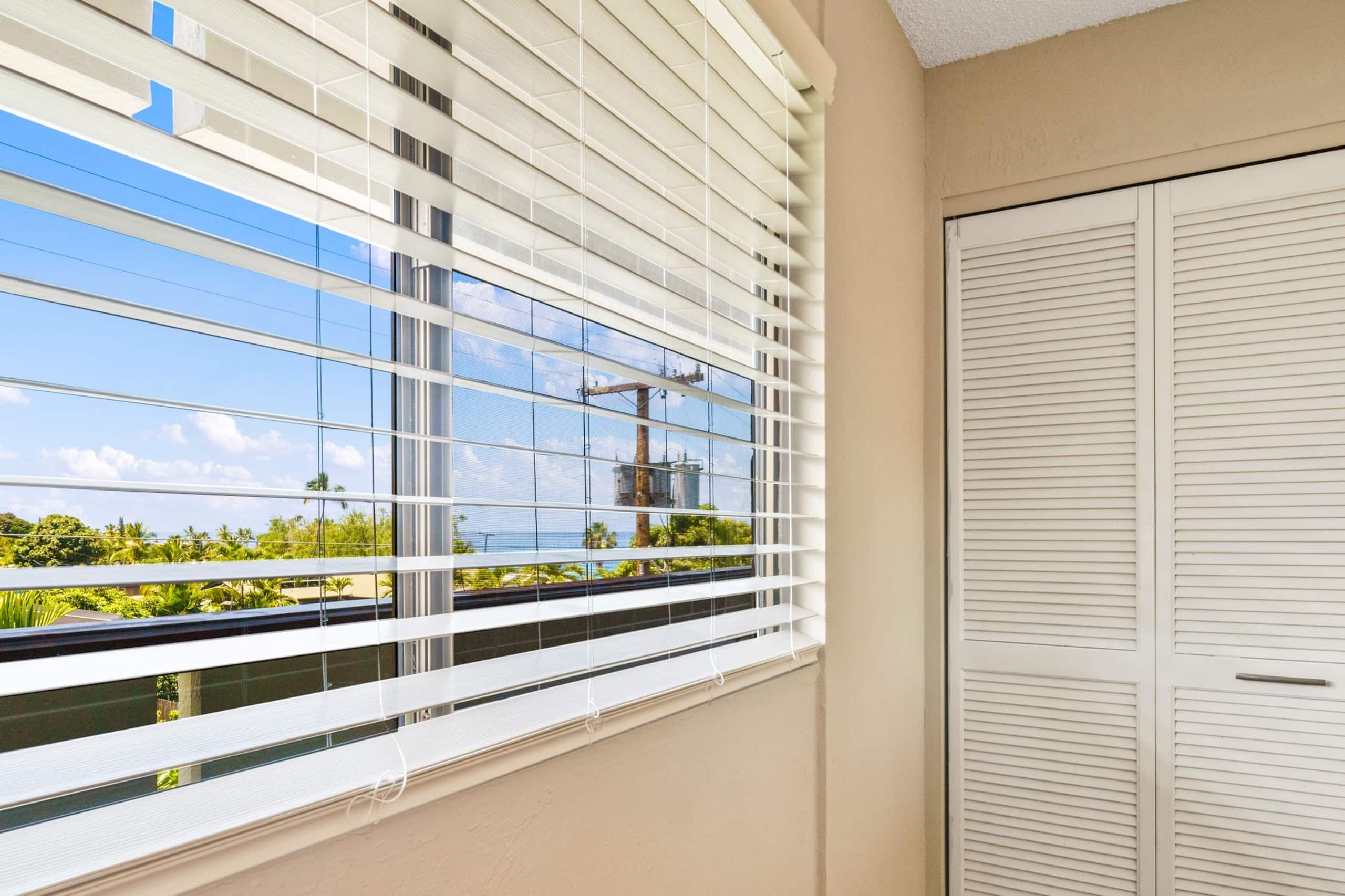 Condo in Kailua-Kona · ★4.67 · 2 bedrooms · 3 beds · 2 shared baths - Image 37