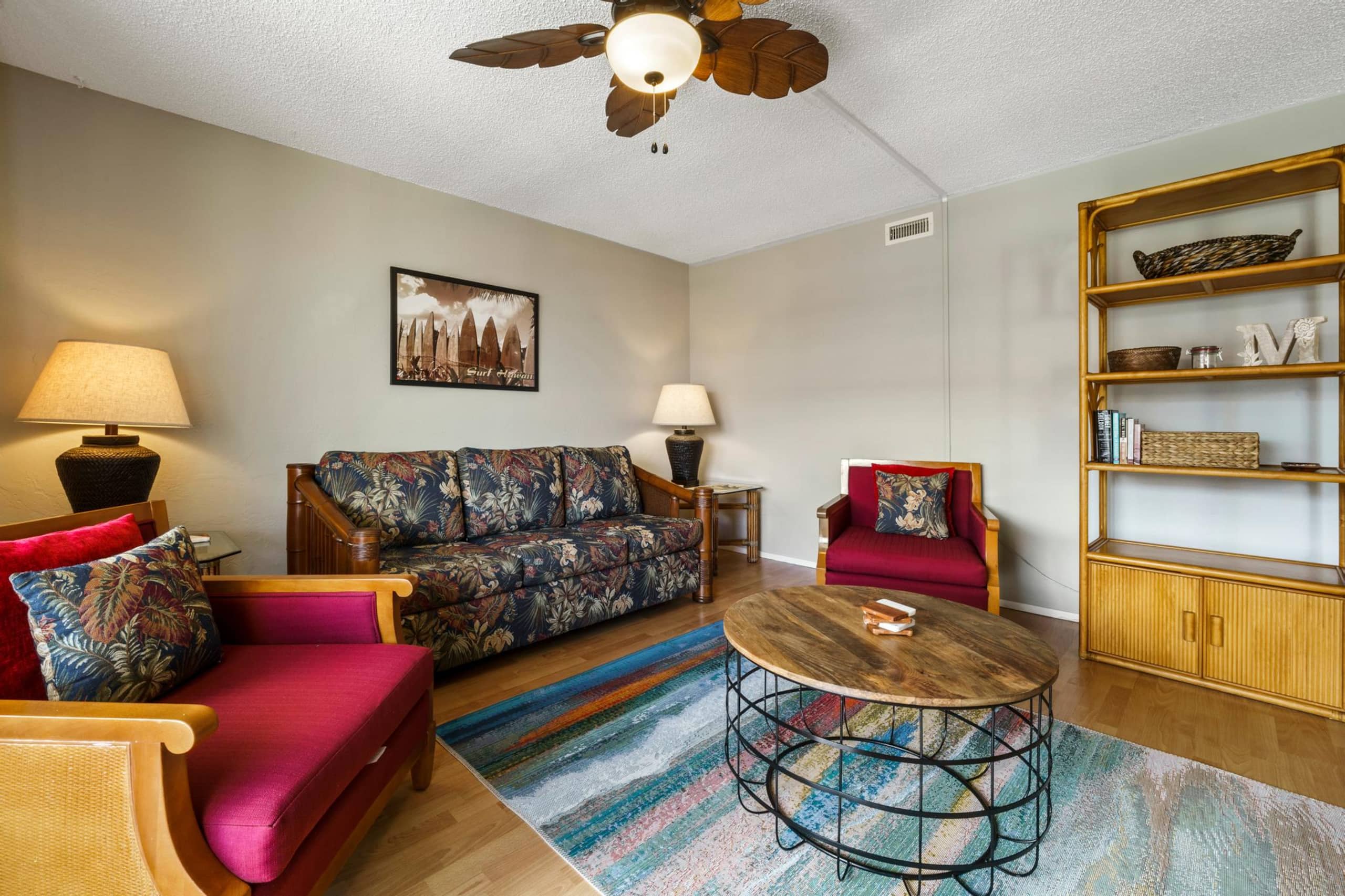 Condo in Kailua-Kona · ★4.67 · 2 bedrooms · 3 beds · 2 shared baths - Image 26