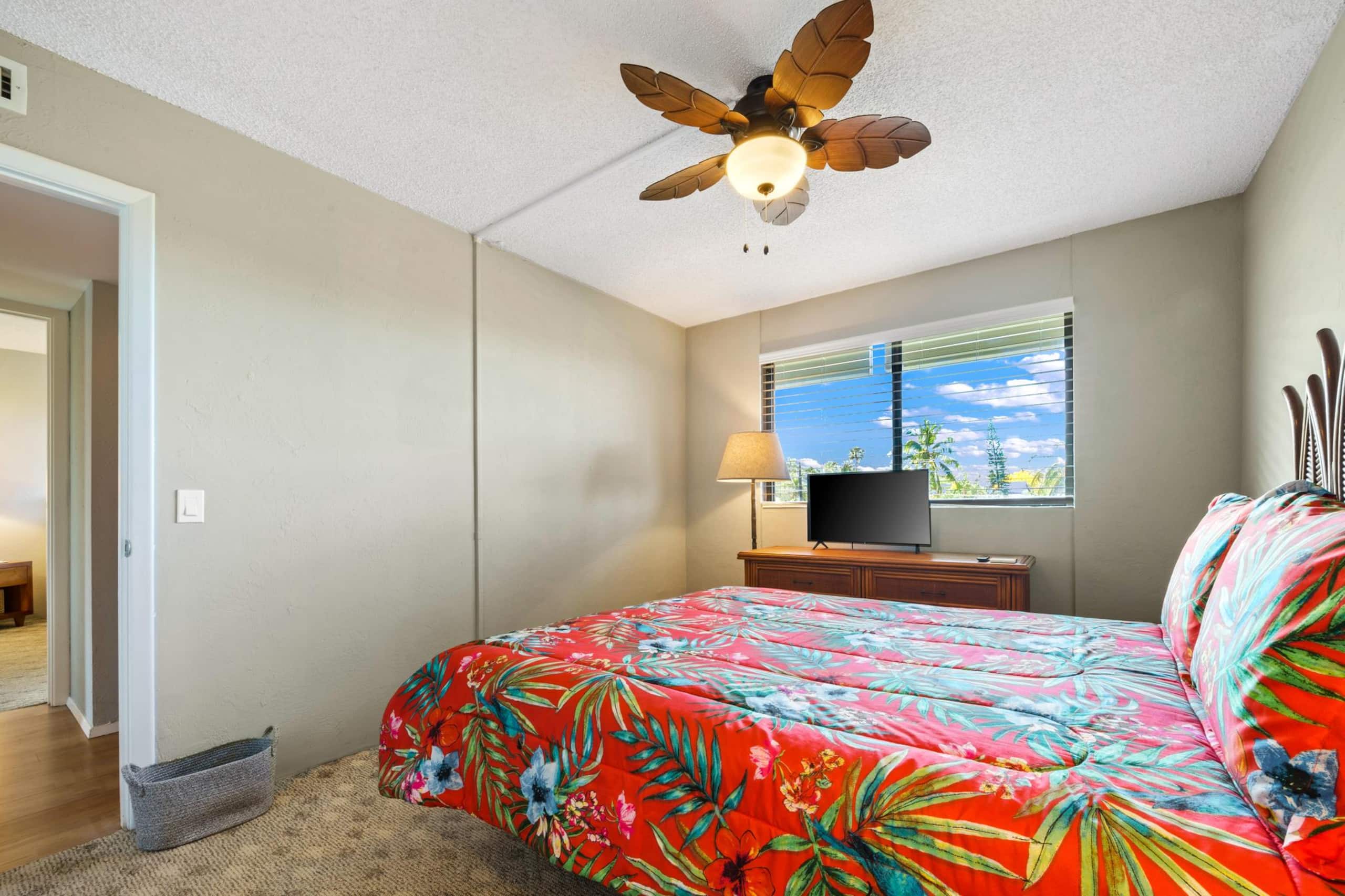Condo in Kailua-Kona · ★4.67 · 2 bedrooms · 3 beds · 2 shared baths - Image 39