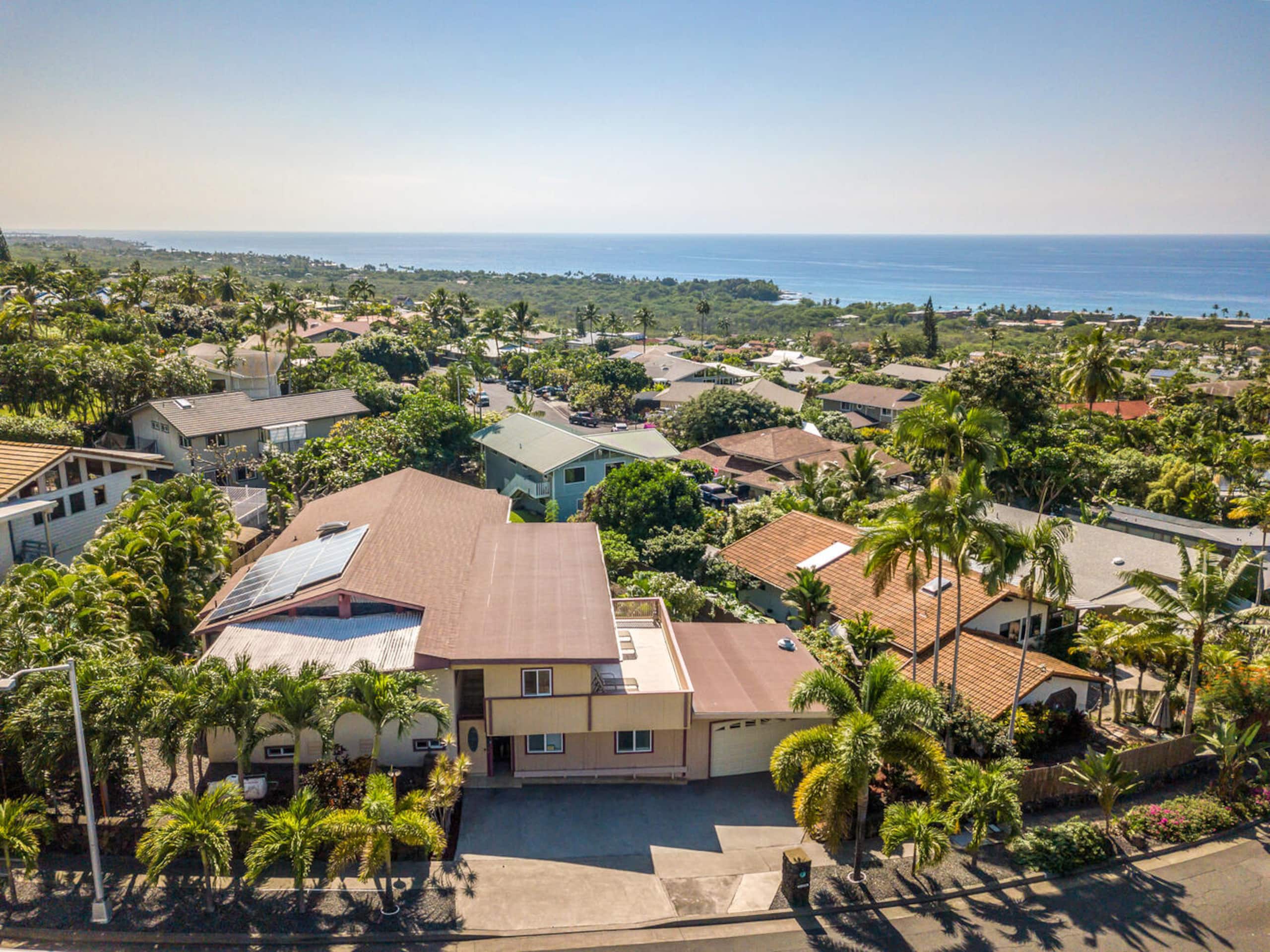 Home in Kailua-Kona · ★4.57 · 4 bedrooms · 4 beds · 4 baths - Image 29