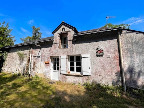 Independent cottage in the countryside