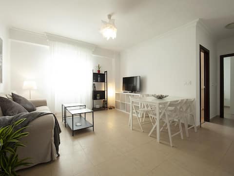 Top Airbnb: HOMEABOUT CERVANTES Apartment 29 (2BT 1BR) in Lagunillas