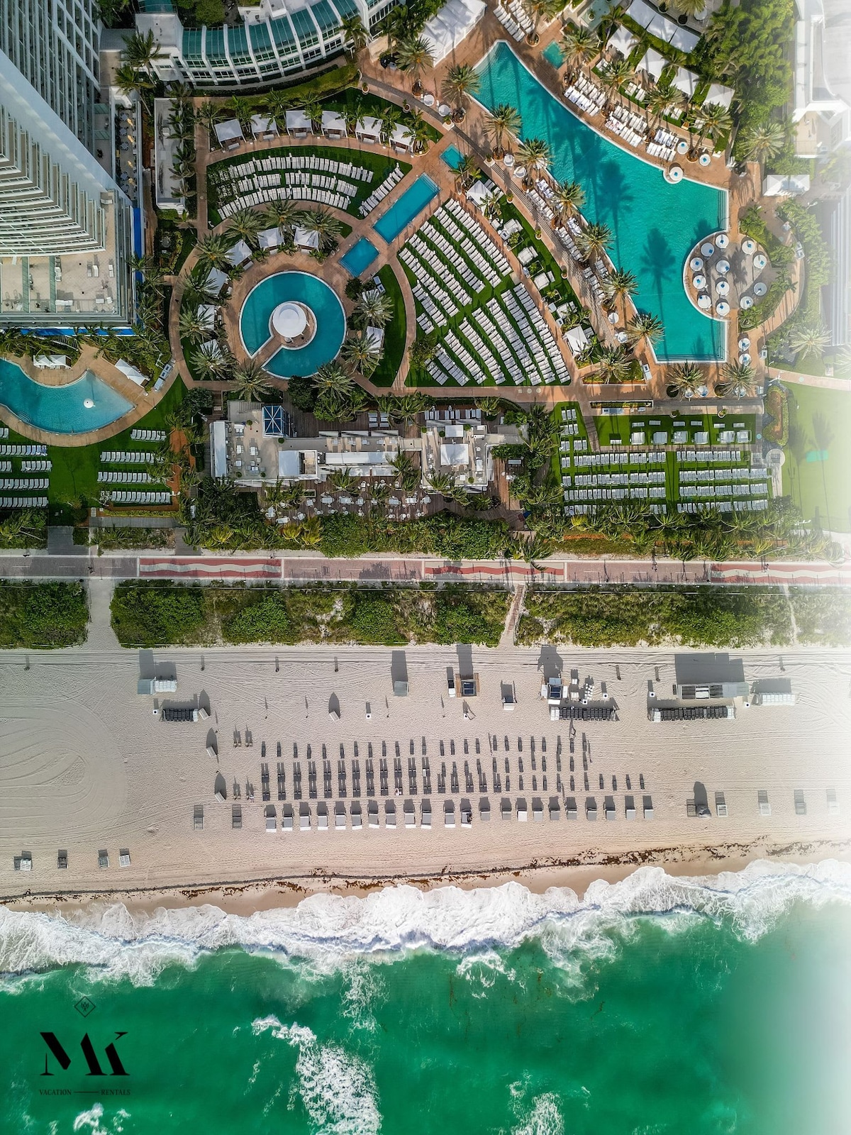FontaineBleau | High Floor w/ Resort + Ocean Views