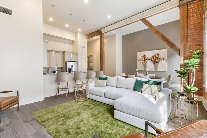 Taste of Downtown New Orleans Not Found in Hotel! gallery image 4