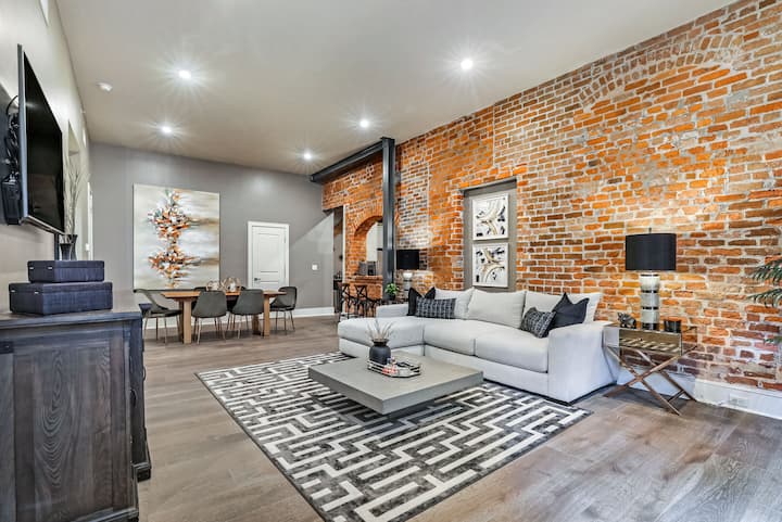 2 Kitchens 2 Living Rooms 2 Terraces Double Up - New Orleans, LA