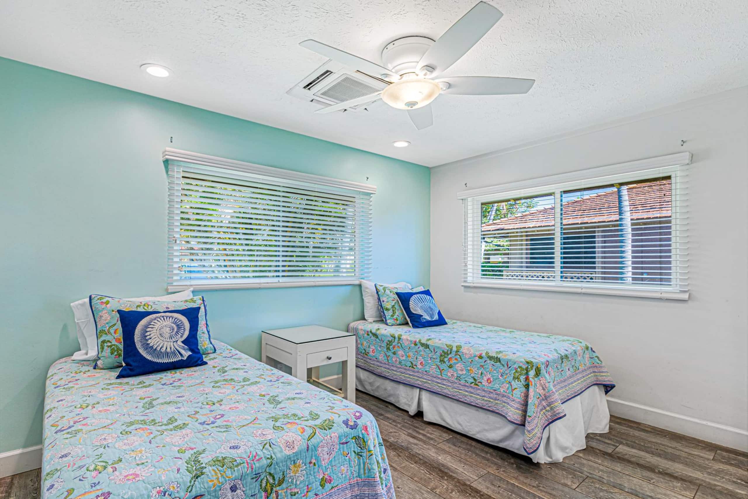 Condo in Lahaina · ★4.71 · 3 bedrooms · 6 beds · 2 private baths - Image 29