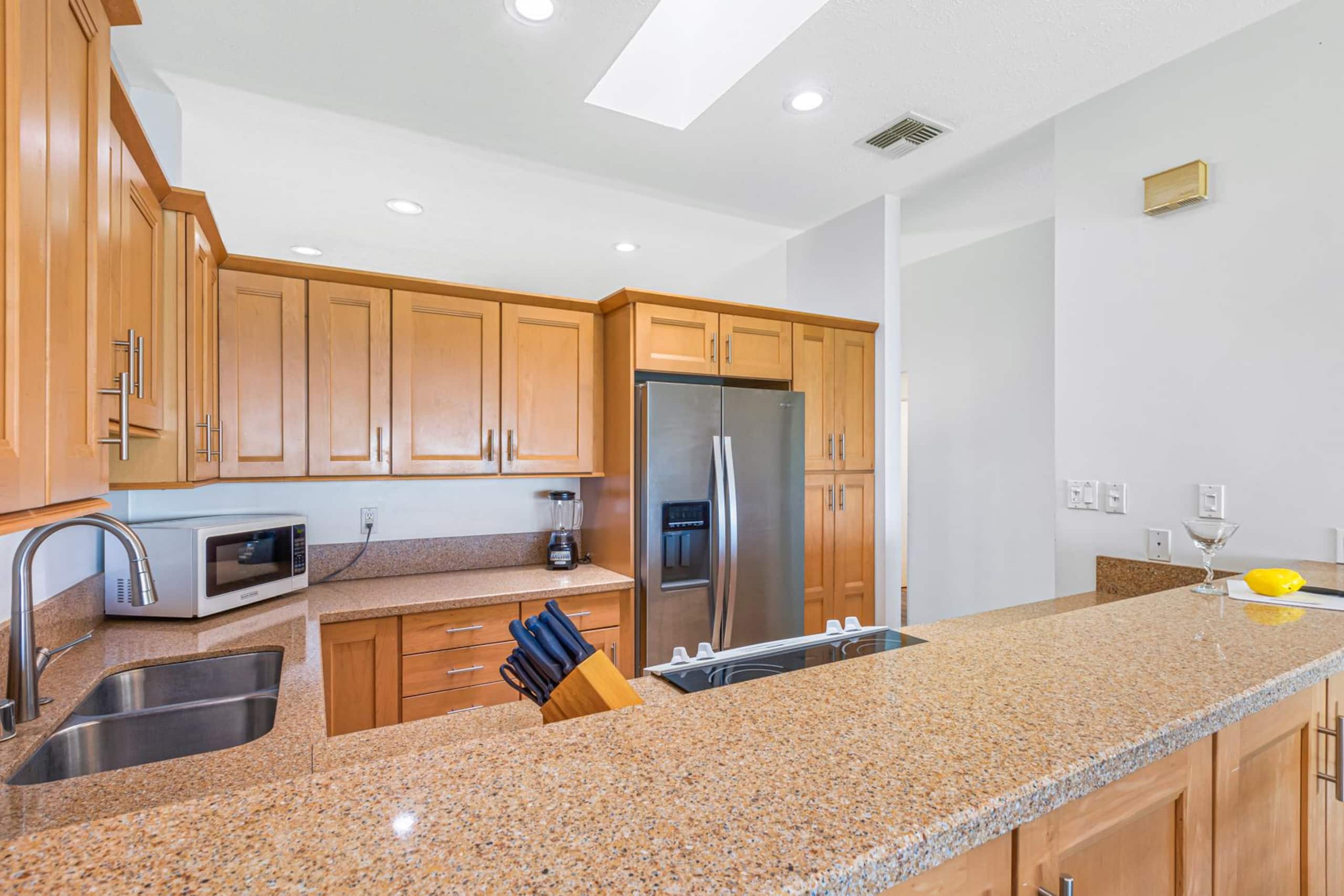 Condo in Lahaina · ★4.71 · 3 bedrooms · 6 beds · 2 private baths - Image 15