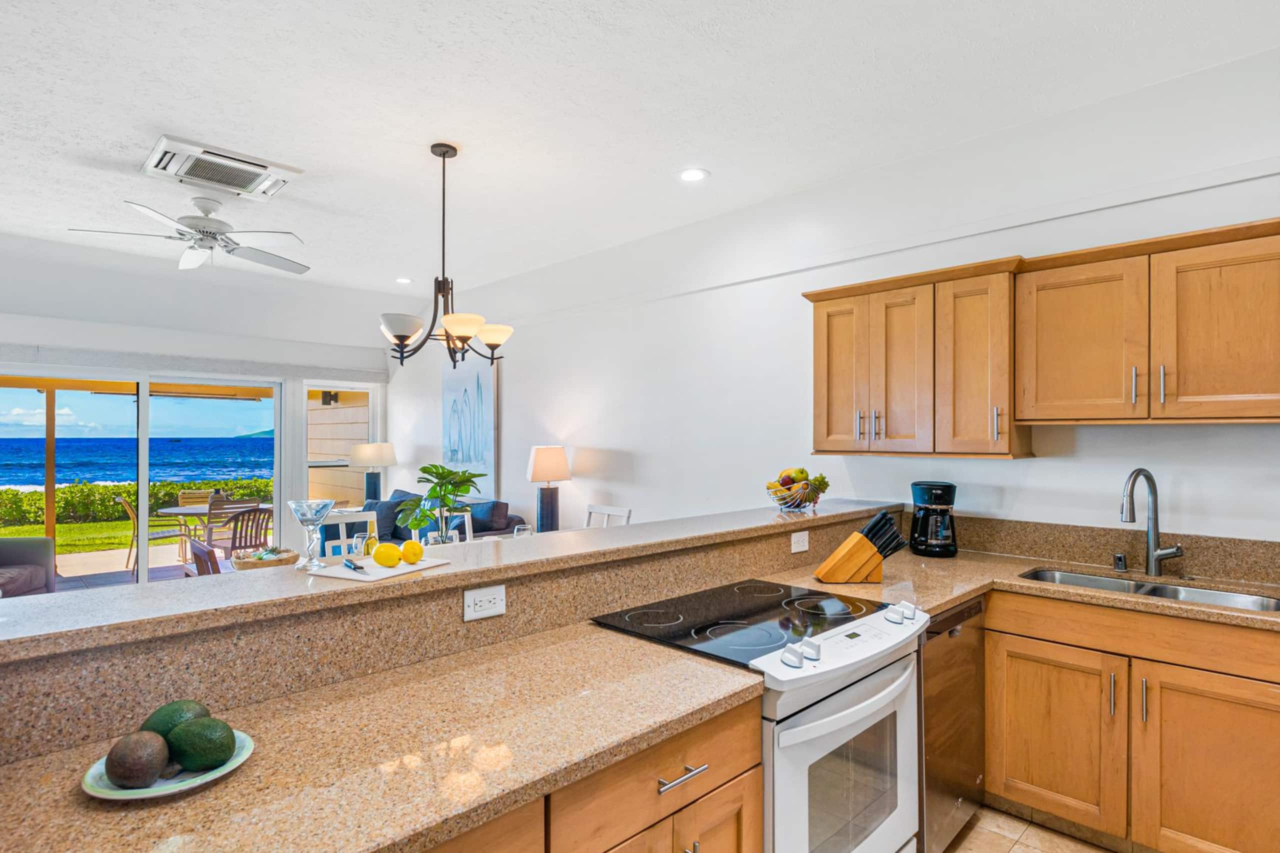 Condo in Lahaina · ★4.71 · 3 bedrooms · 6 beds · 2 private baths - Image 14