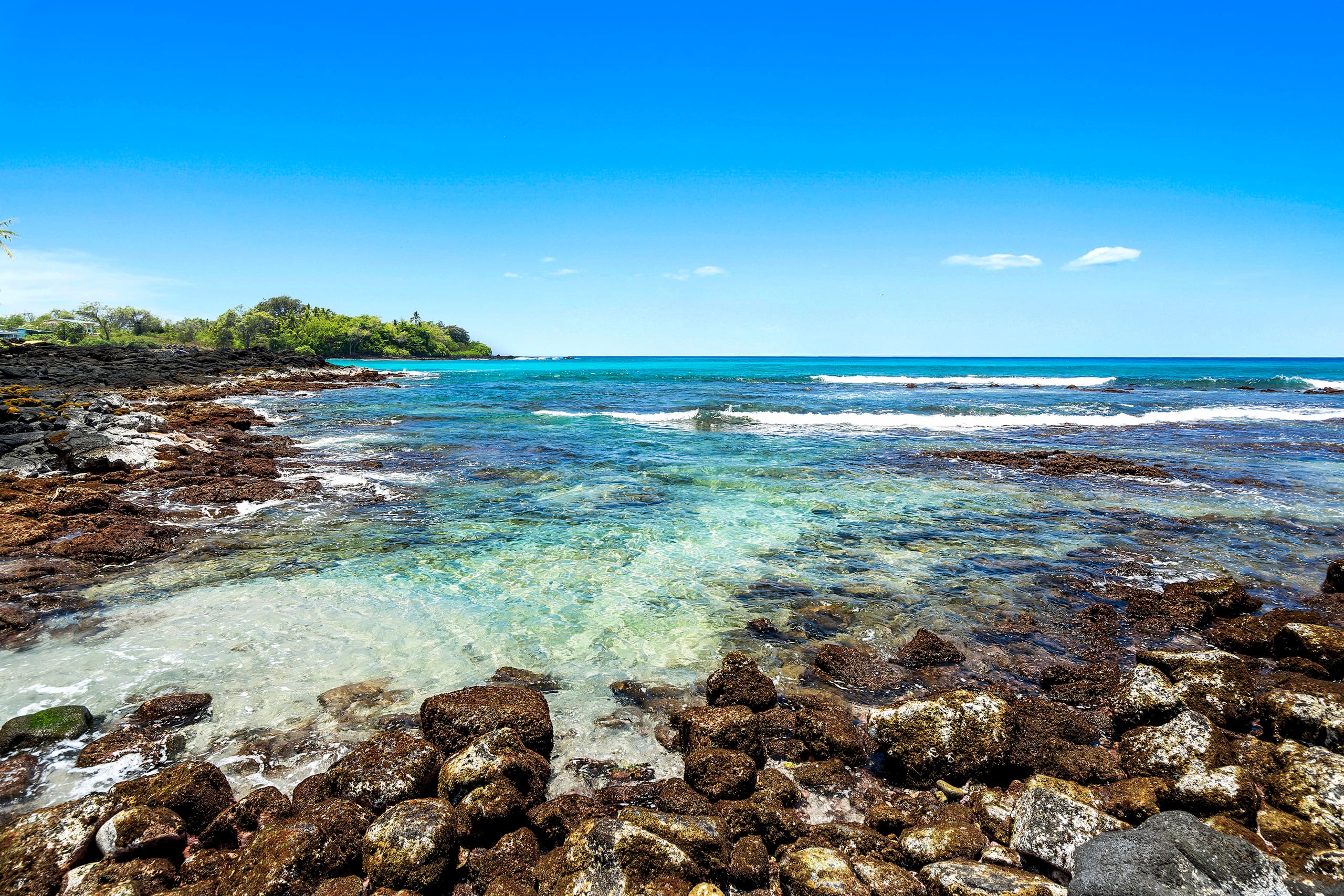 Home in Kailua-Kona · ★4.66 · 5 bedrooms · 8 beds · 5 baths - Image 51
