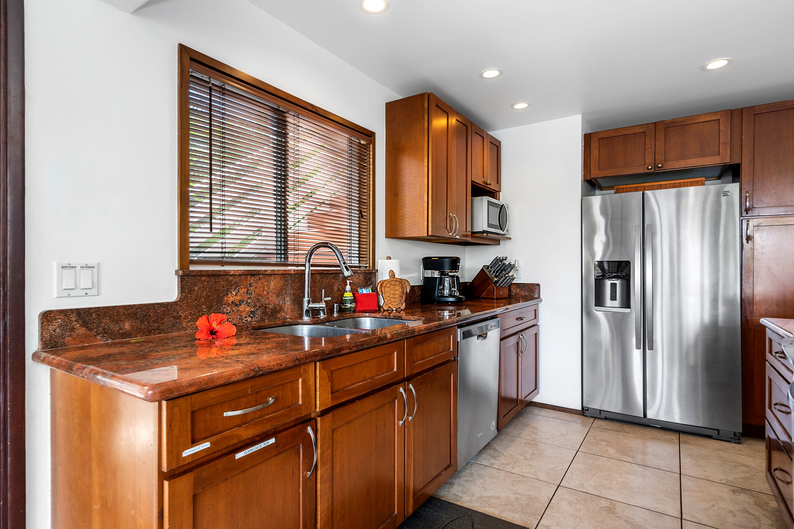 Home in Kailua-Kona · ★4.66 · 5 bedrooms · 8 beds · 5 baths - Image 18