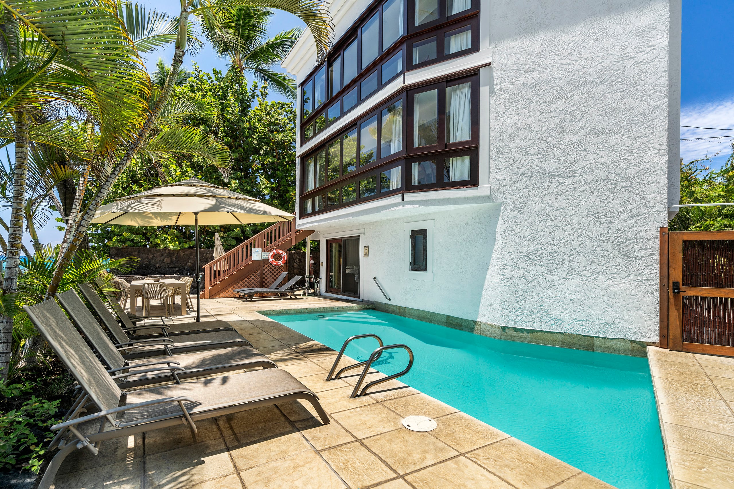 Home in Kailua-Kona · ★4.66 · 5 bedrooms · 8 beds · 5 baths - Image 38