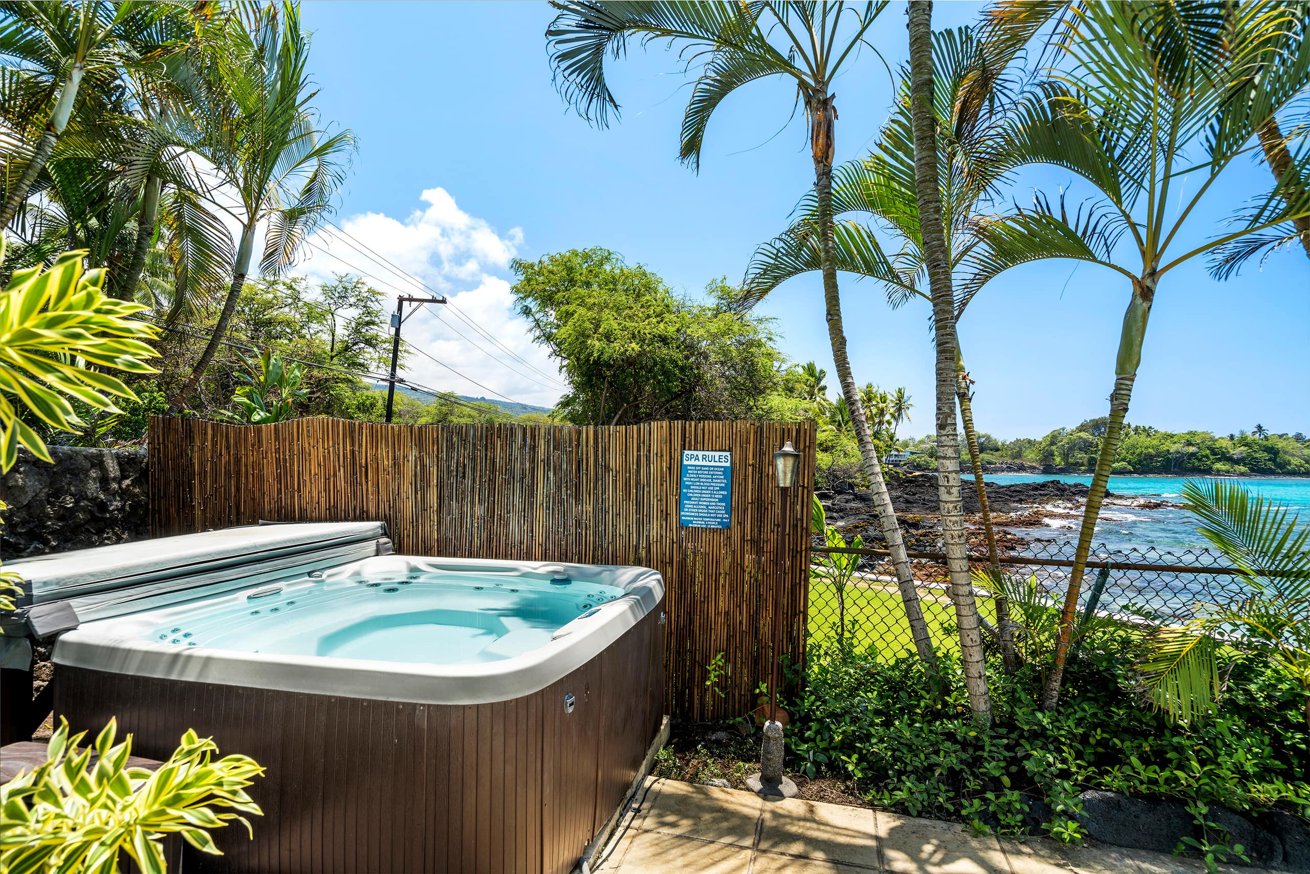 Home in Kailua-Kona · ★4.66 · 5 bedrooms · 8 beds · 5 baths - Image 37