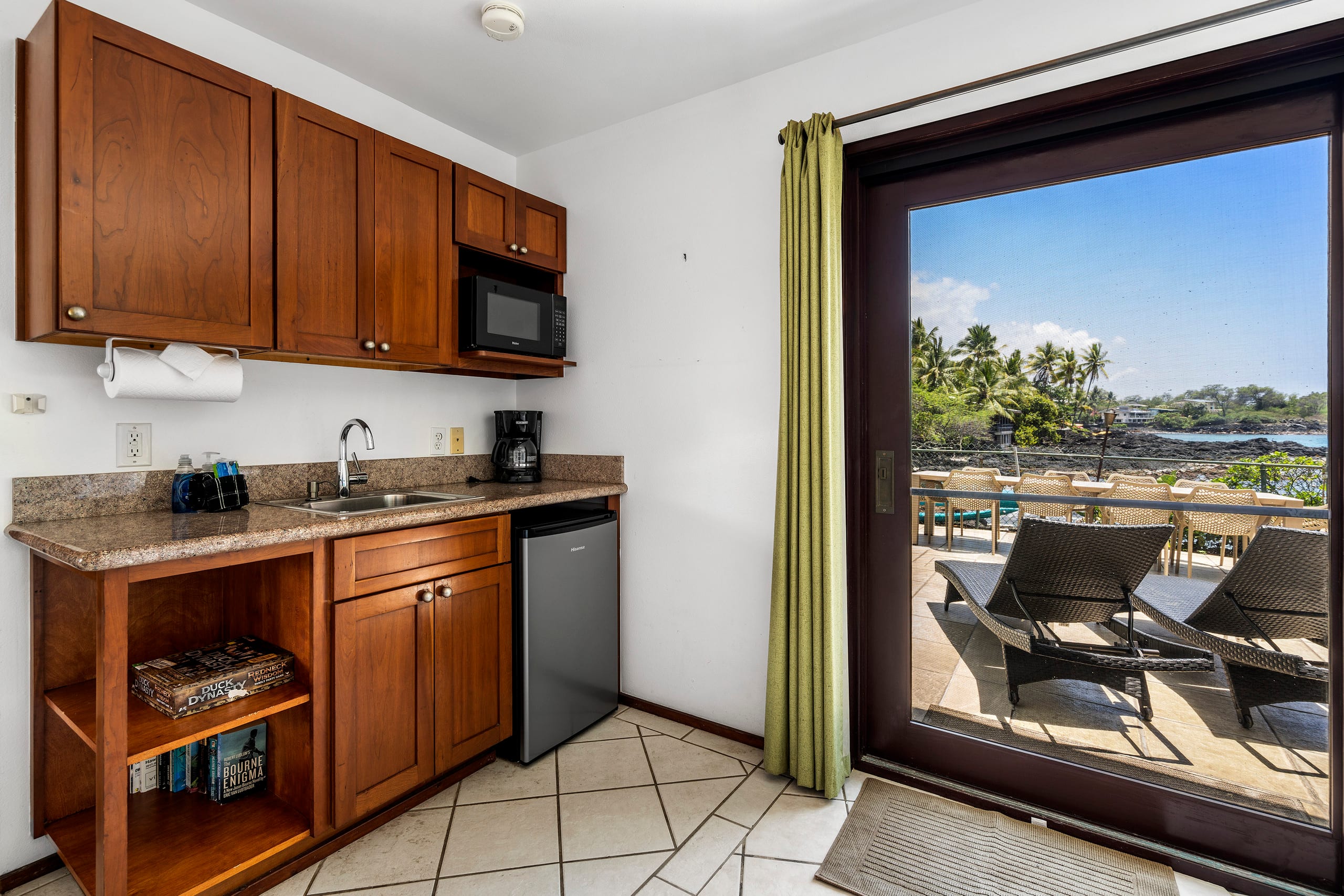Home in Kailua-Kona · ★4.66 · 5 bedrooms · 8 beds · 5 baths - Image 6