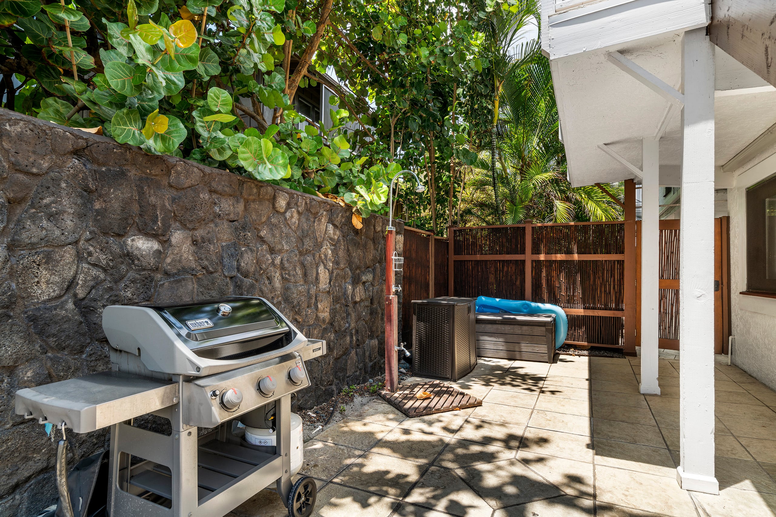 Home in Kailua-Kona · ★4.66 · 5 bedrooms · 8 beds · 5 baths - Image 43