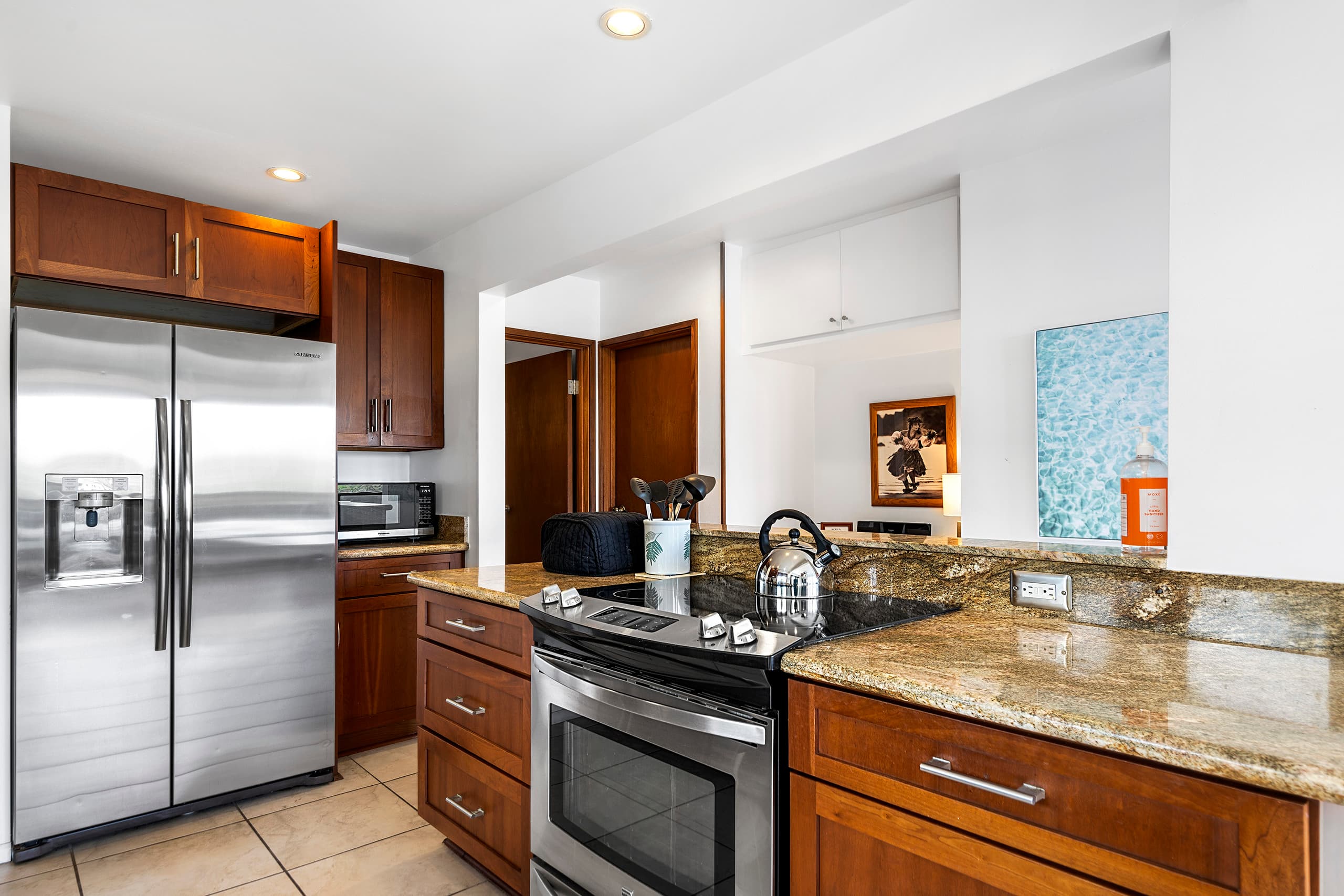 Home in Kailua-Kona · ★4.66 · 5 bedrooms · 8 beds · 5 baths - Image 31