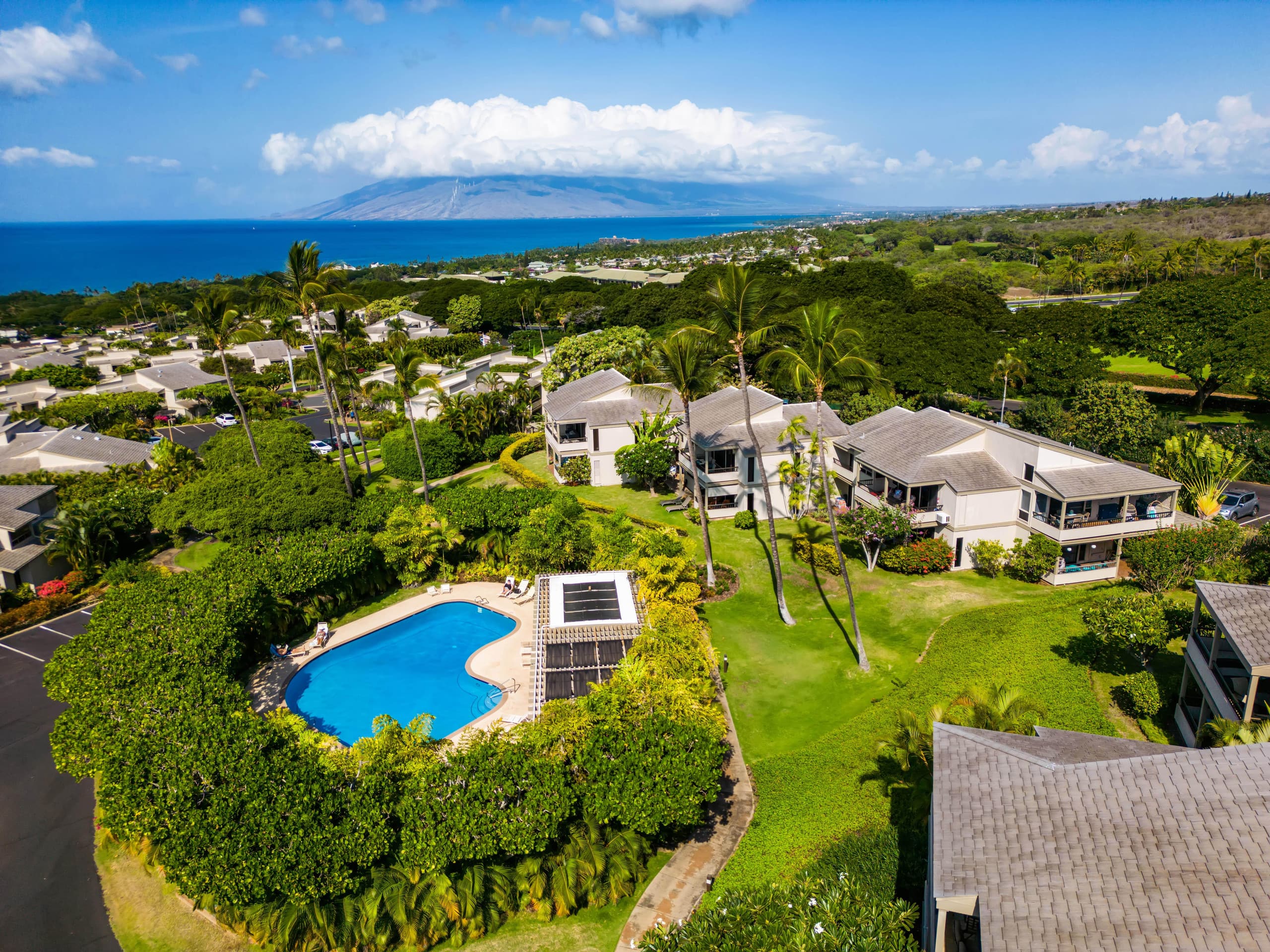 Condo in Kihei · ★5.0 · 1 bedroom · 2 beds · 2 private baths - Image 11