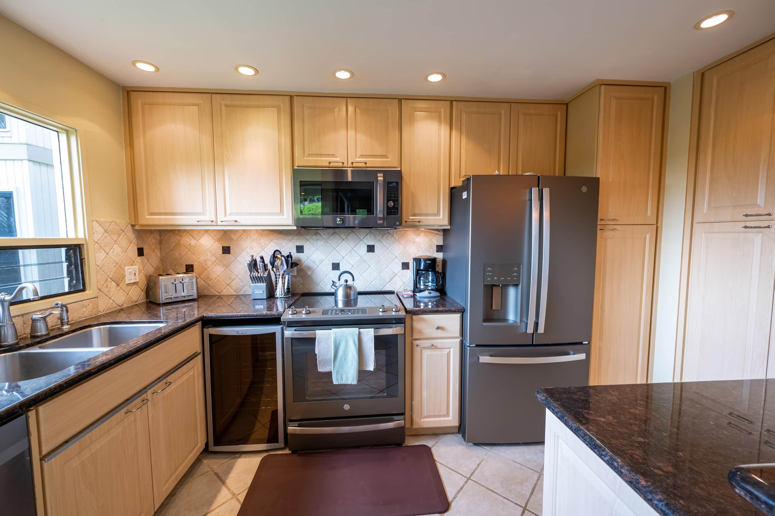 Condo in Kihei · ★5.0 · 1 bedroom · 2 beds · 2 private baths - Image 17