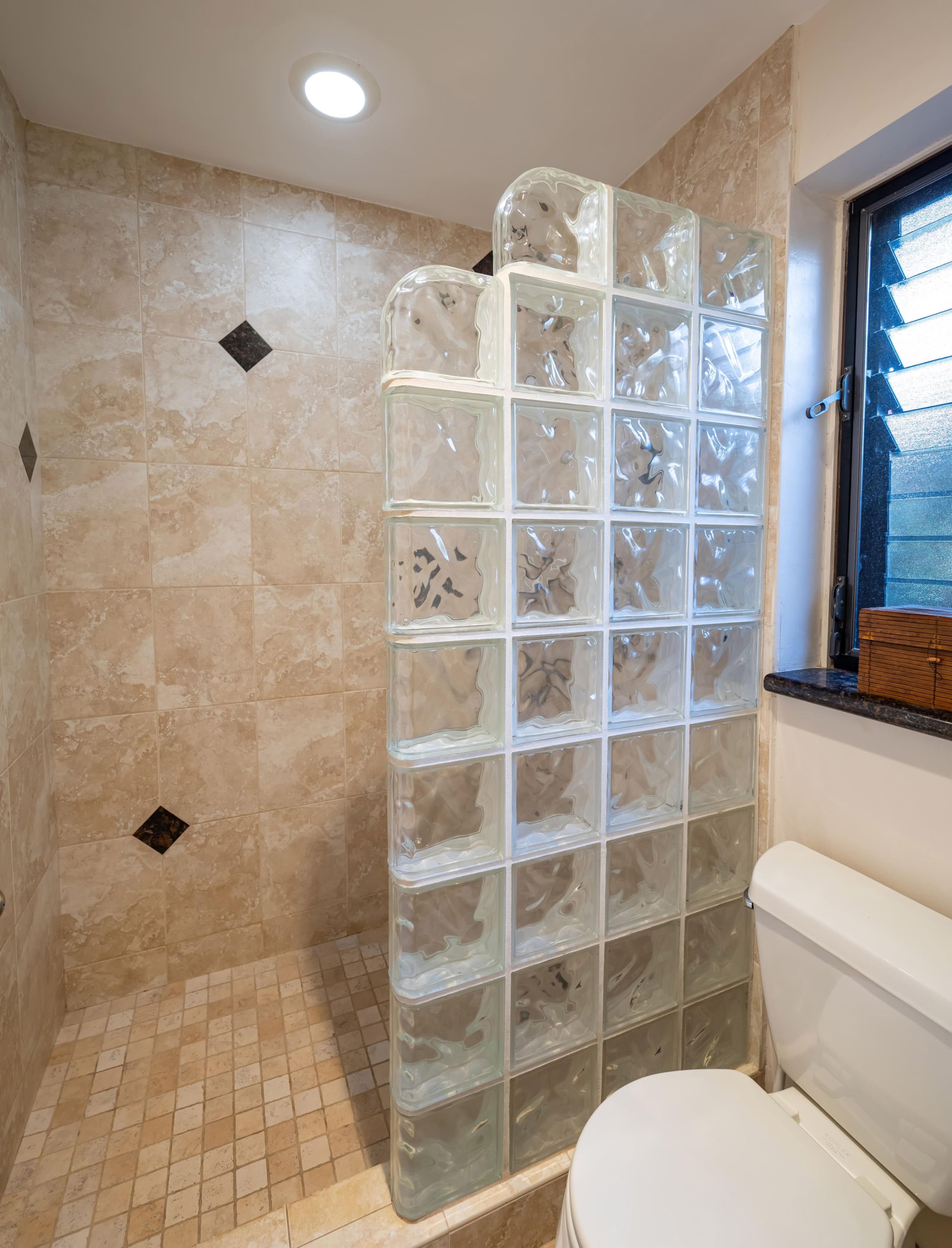 Condo in Kihei · ★5.0 · 1 bedroom · 2 beds · 2 private baths - Image 32