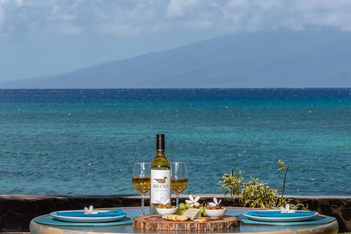 Just A Few Steps To The Beach. C101 - Maui