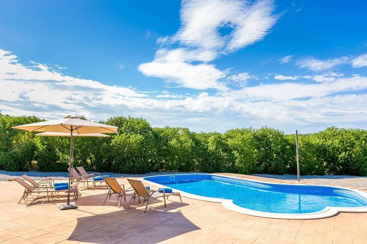 Finca Llonguet gallery image 2