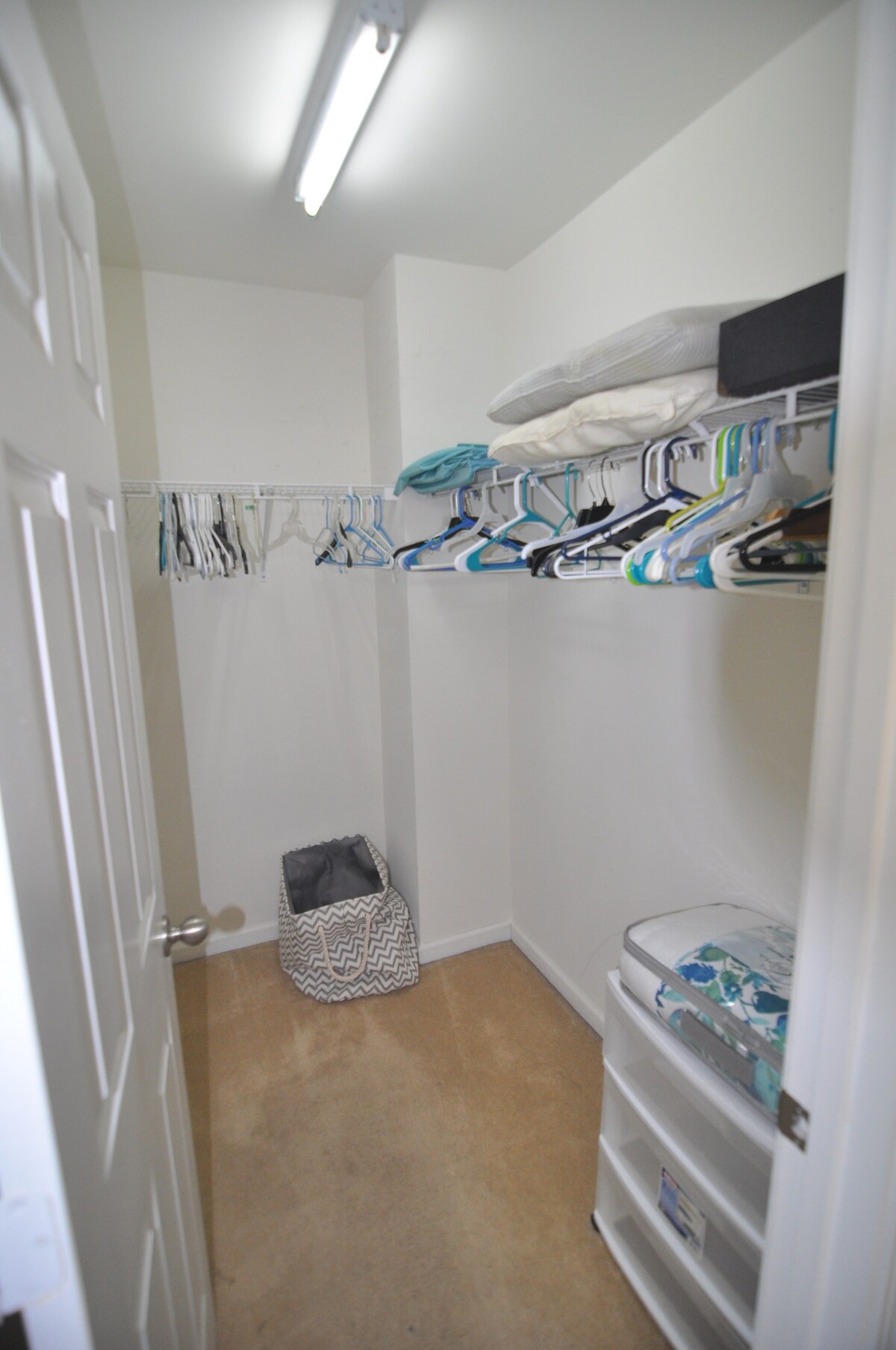 Главен плакар во спалната соба