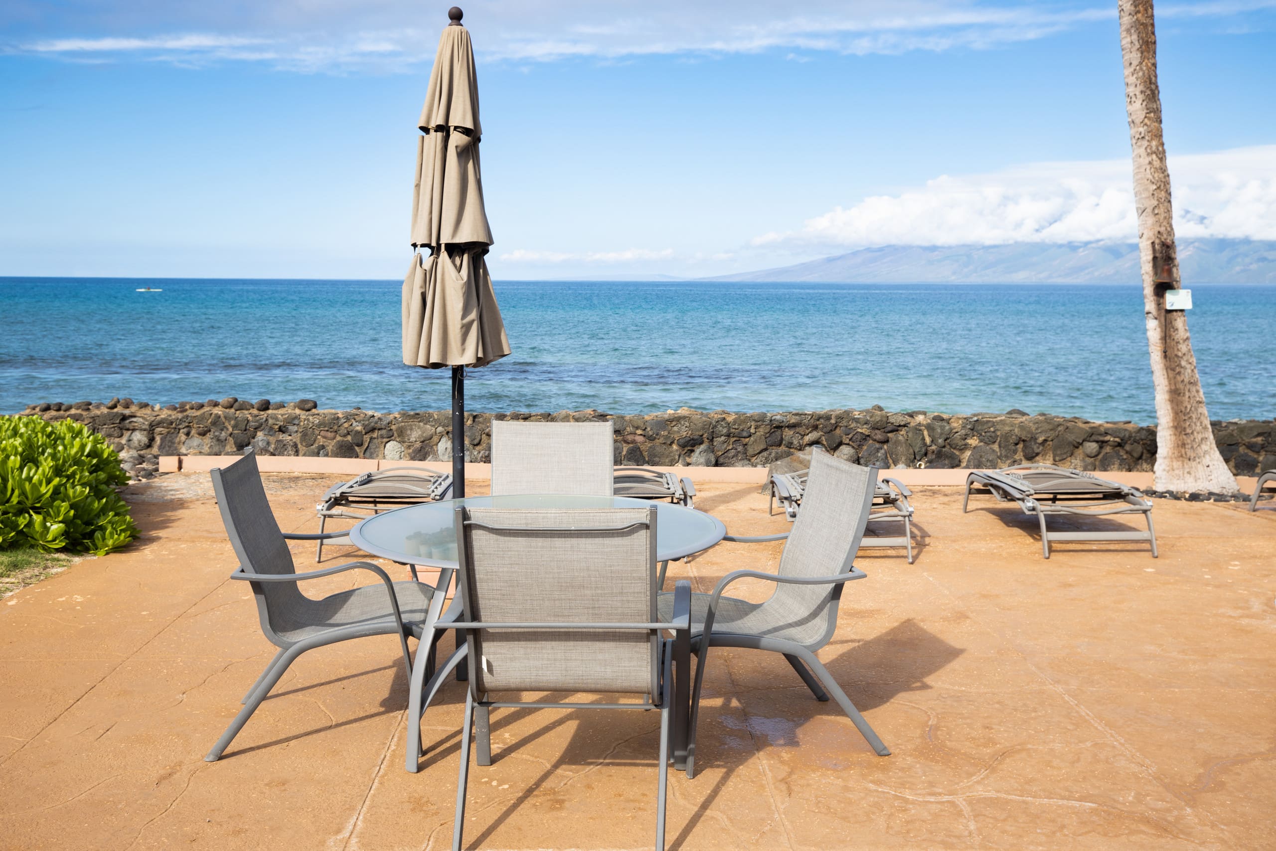 Condo in Lahaina · ★4.71 · 1 bedroom · 1 bed · 1 private bath - Image 12