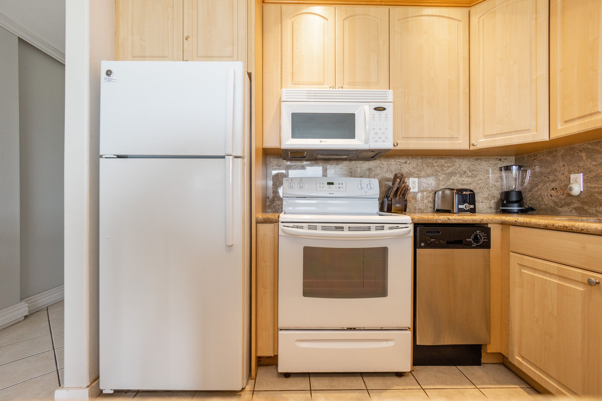 Condo in Lahaina · ★4.71 · 1 bedroom · 1 bed · 1 private bath - Image 17