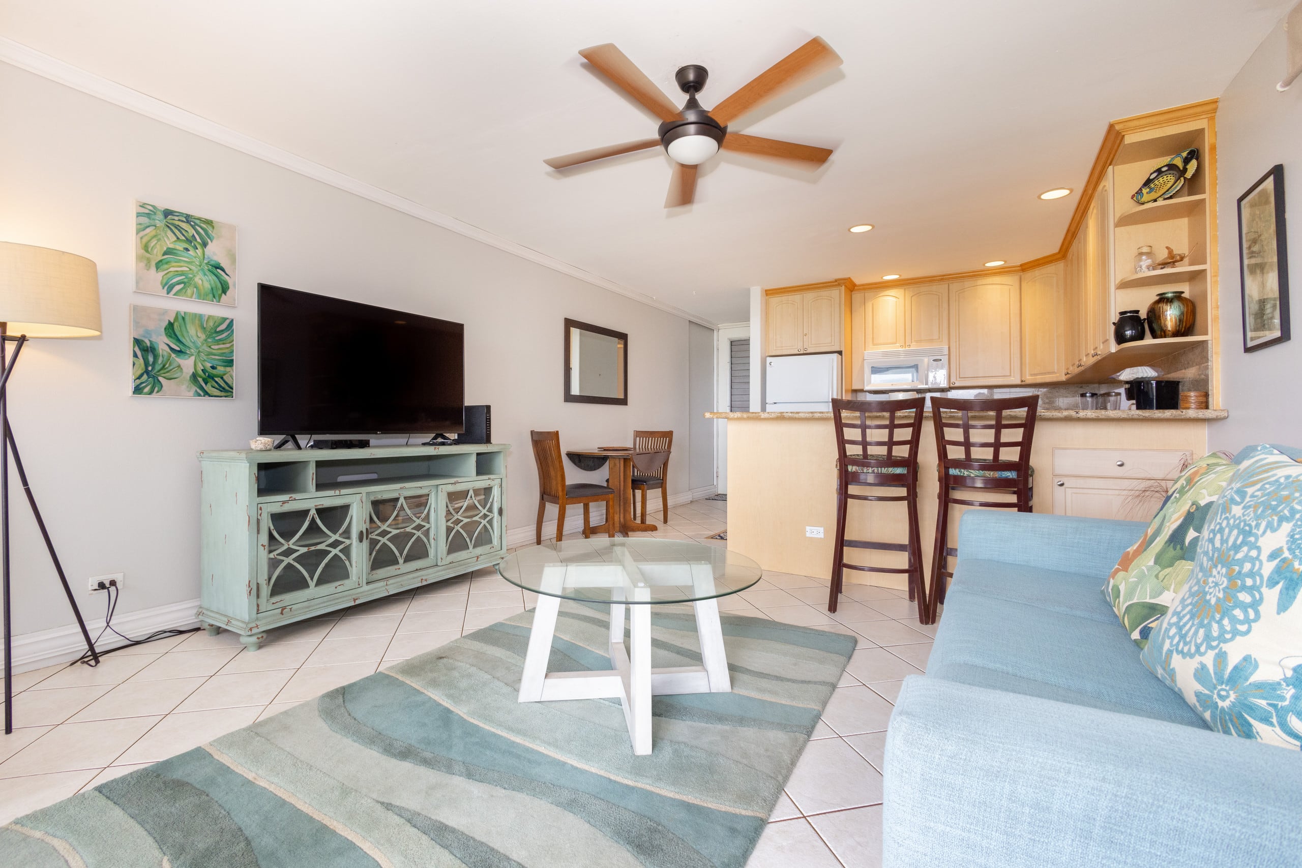 Condo in Lahaina · ★4.71 · 1 bedroom · 1 bed · 1 private bath - Image 2