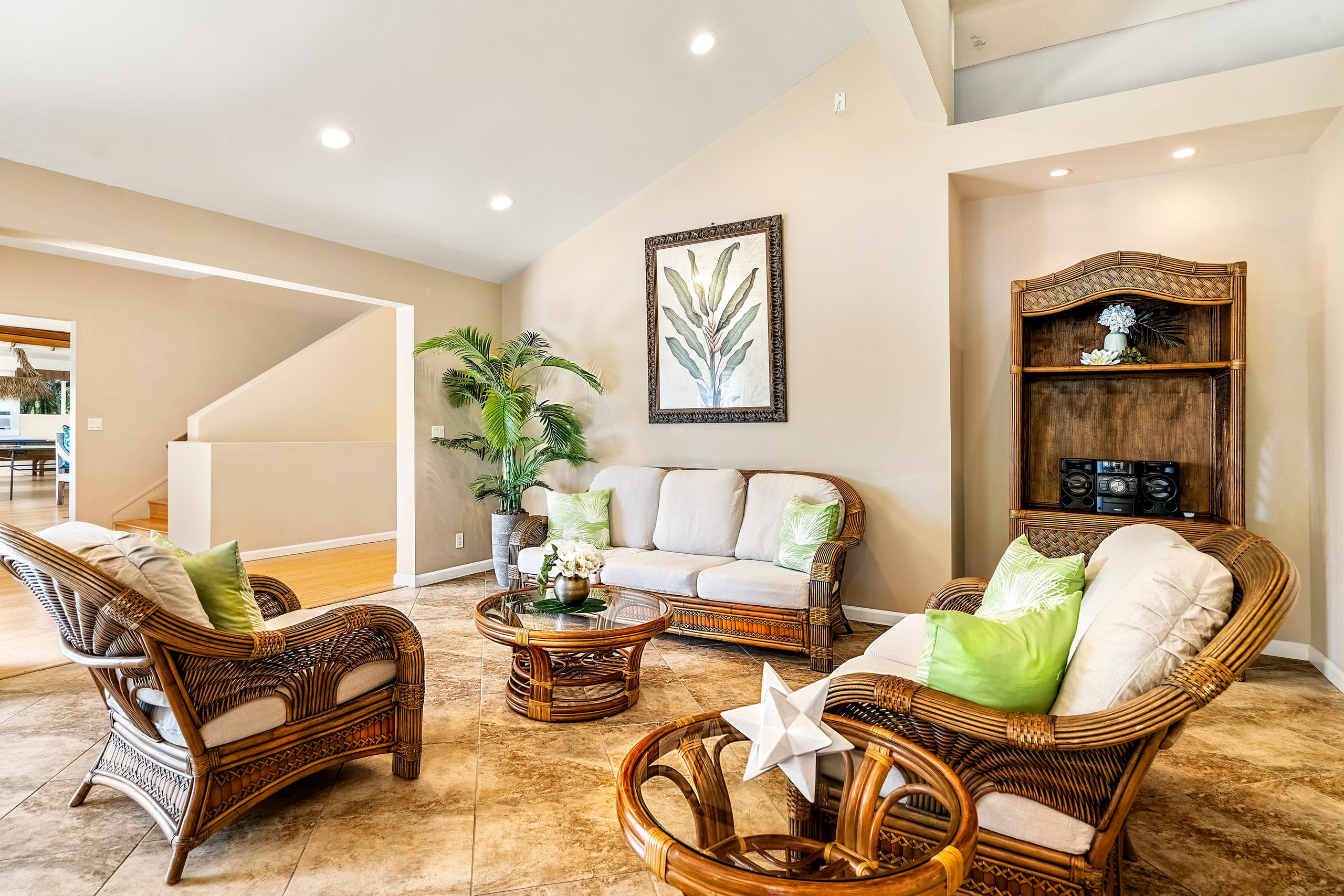 Home in Kailua-Kona · ★4.8 · 5 bedrooms · 6 beds · 3.5 baths - Image 10