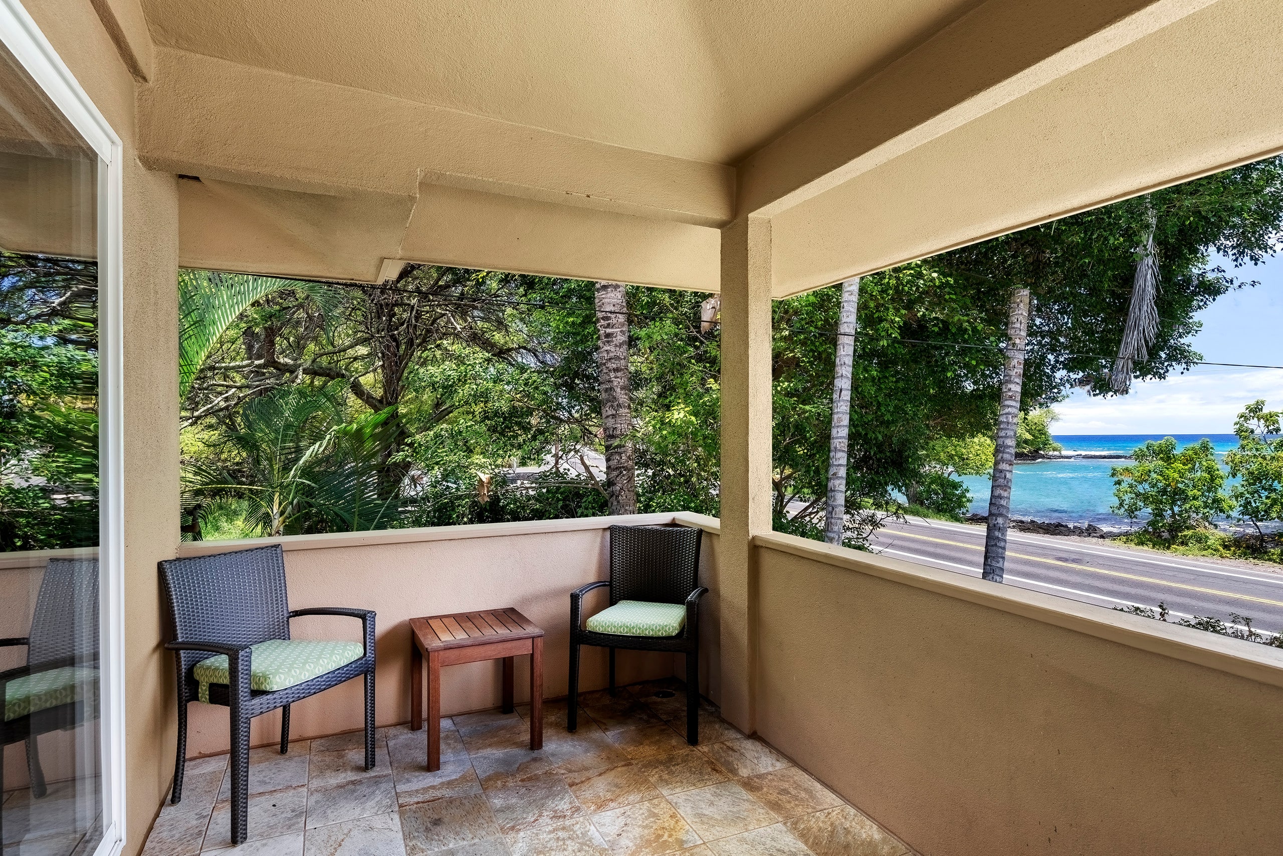 Home in Kailua-Kona · ★4.8 · 5 bedrooms · 6 beds · 3.5 baths - Image 44