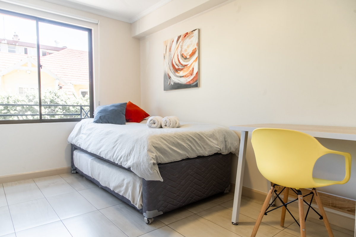 Кревет,спална соба