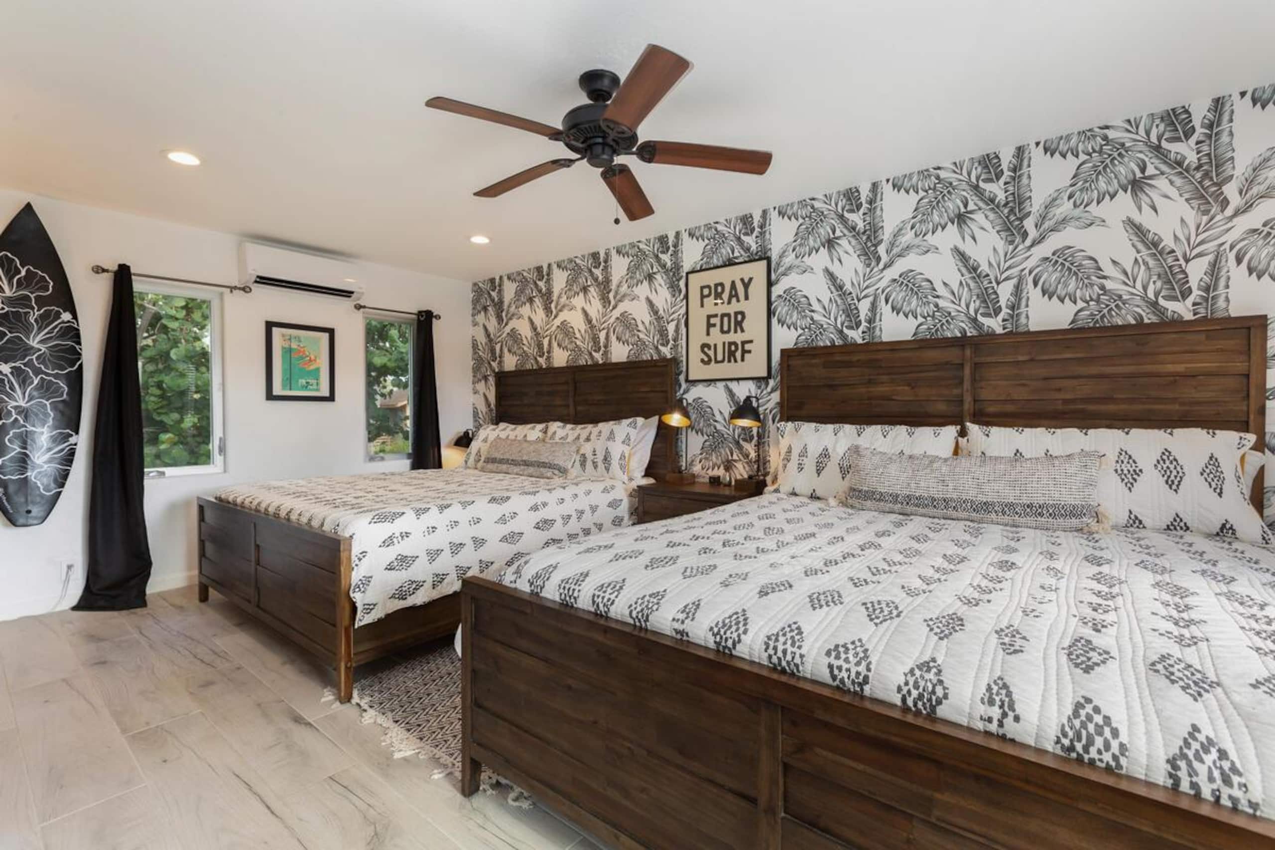 Modern, Beachfront 4 Bdrm - Eastside Retreat with - Photo 14