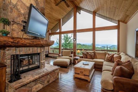 Lakeside home w/hot tub & indoor sauna w/views