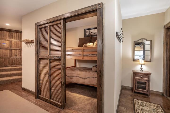 Djeca vole krevete na kat | Dvokrevetna soba na kat | Niža razina