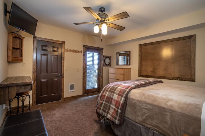 Lijepo spavajte | Bračni krevet (širine 150-179 cm) | Niža razina